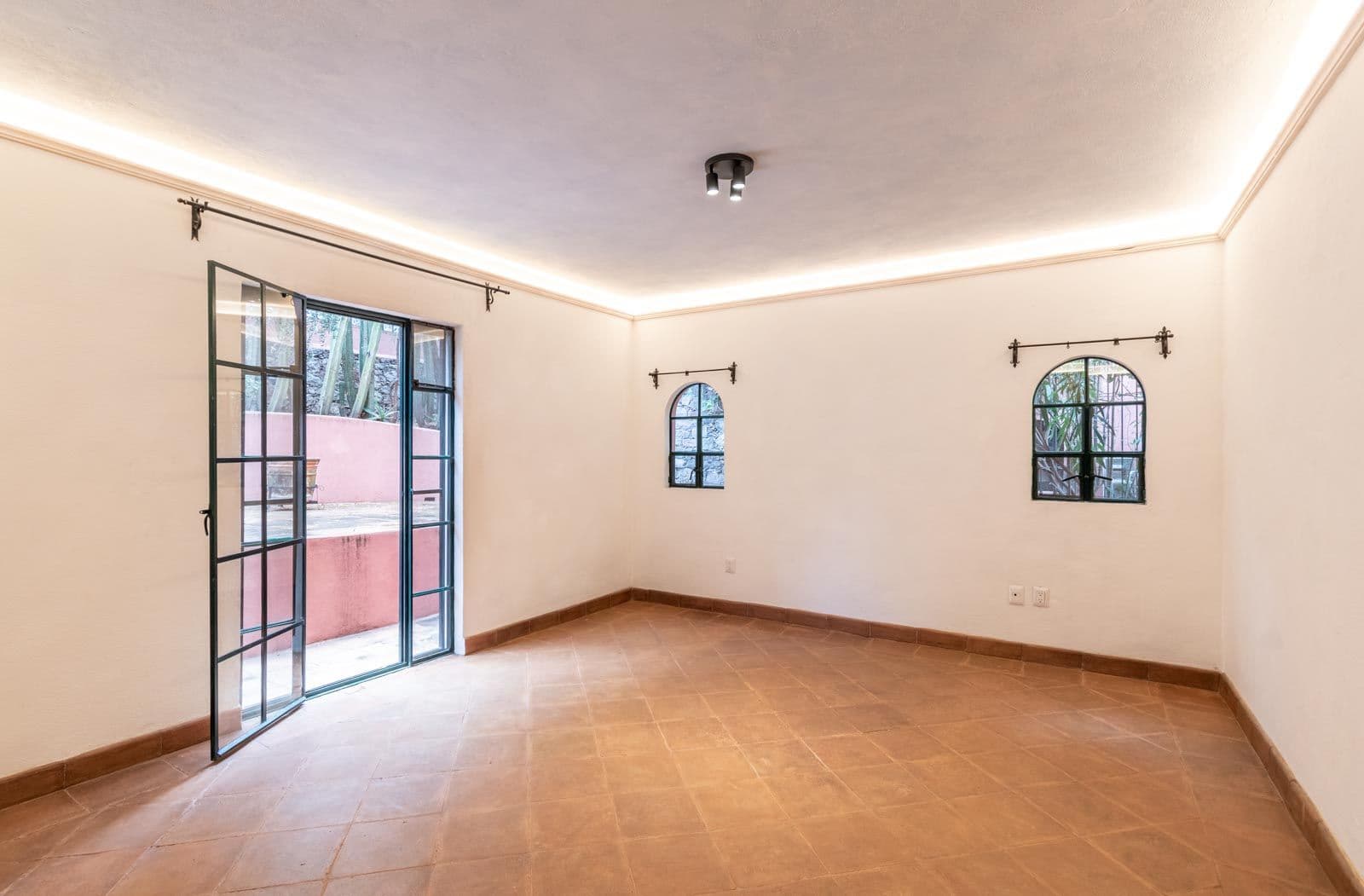 Santo Domingo Condo 3C — photo 10 of 10