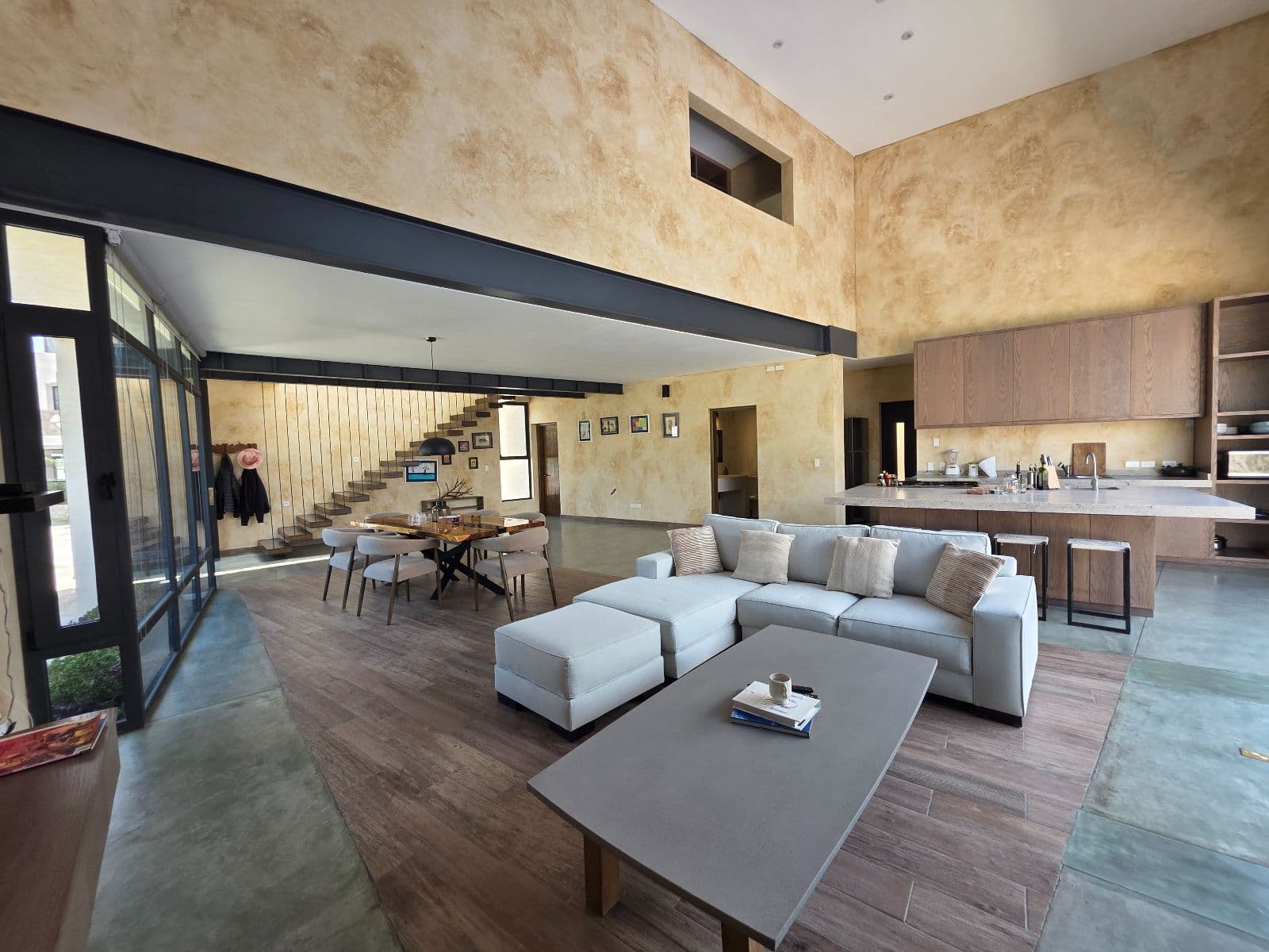 Casa Chukum — photo 1 of 10