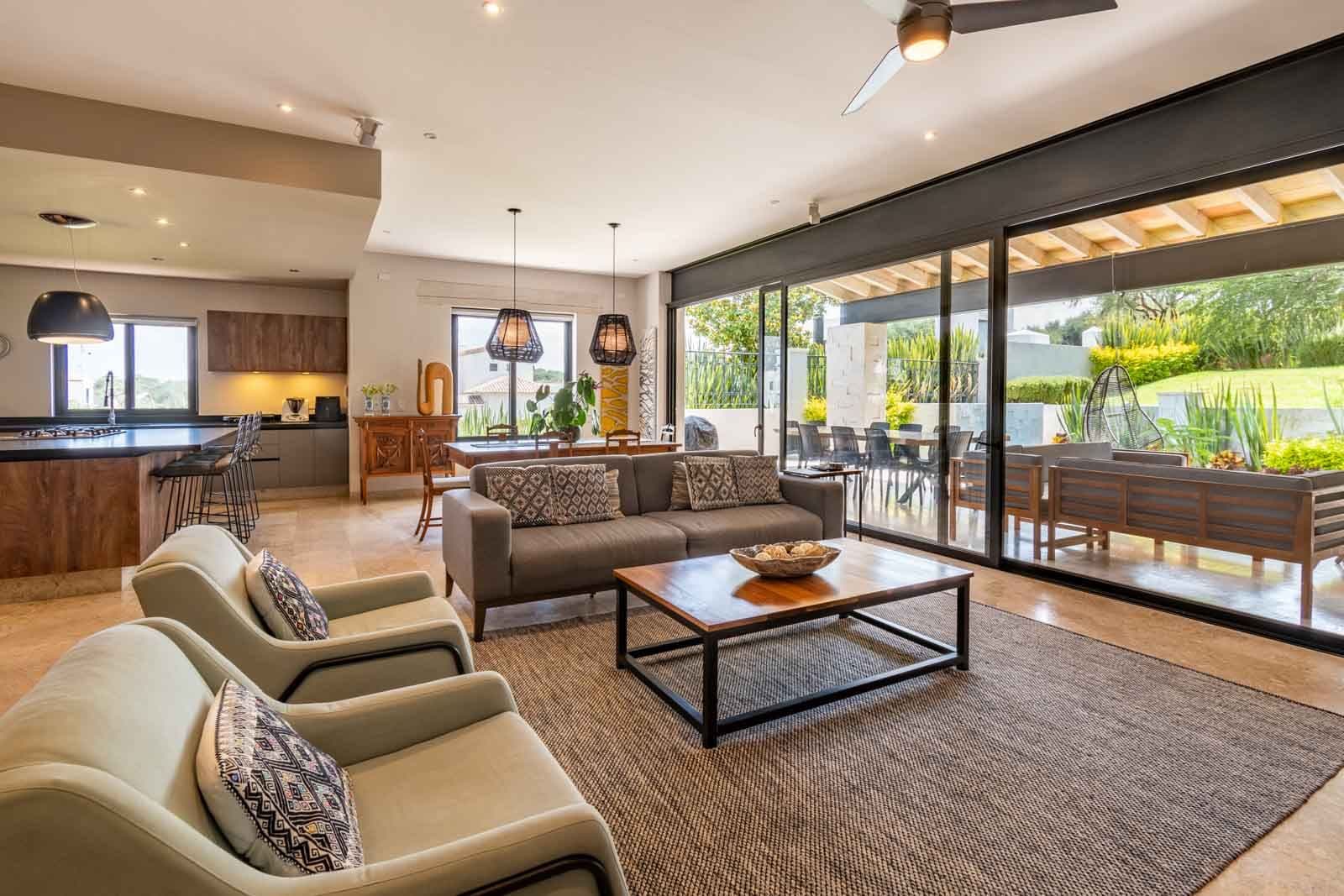 Casa Encino — photo 3 of 10