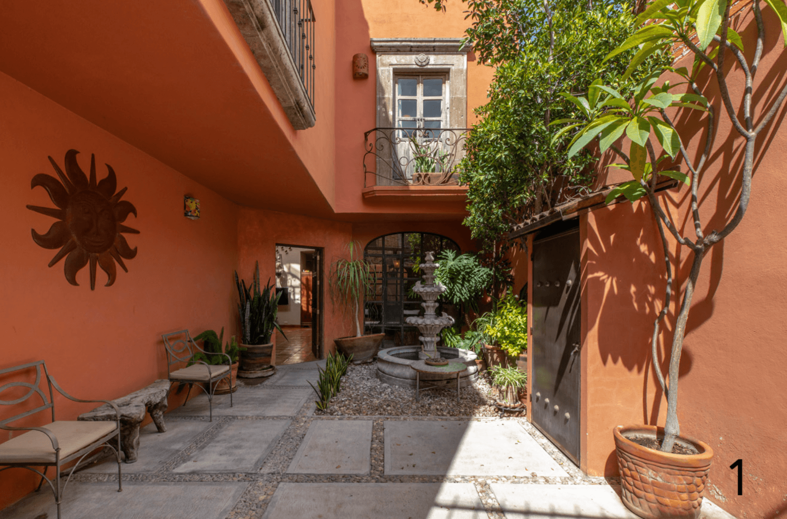 Casa Brillante — photo 1 of 10