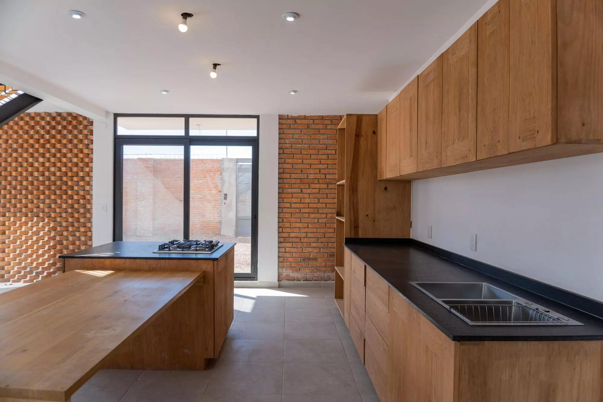 Casa Vanderwerf — photo 8 of 10