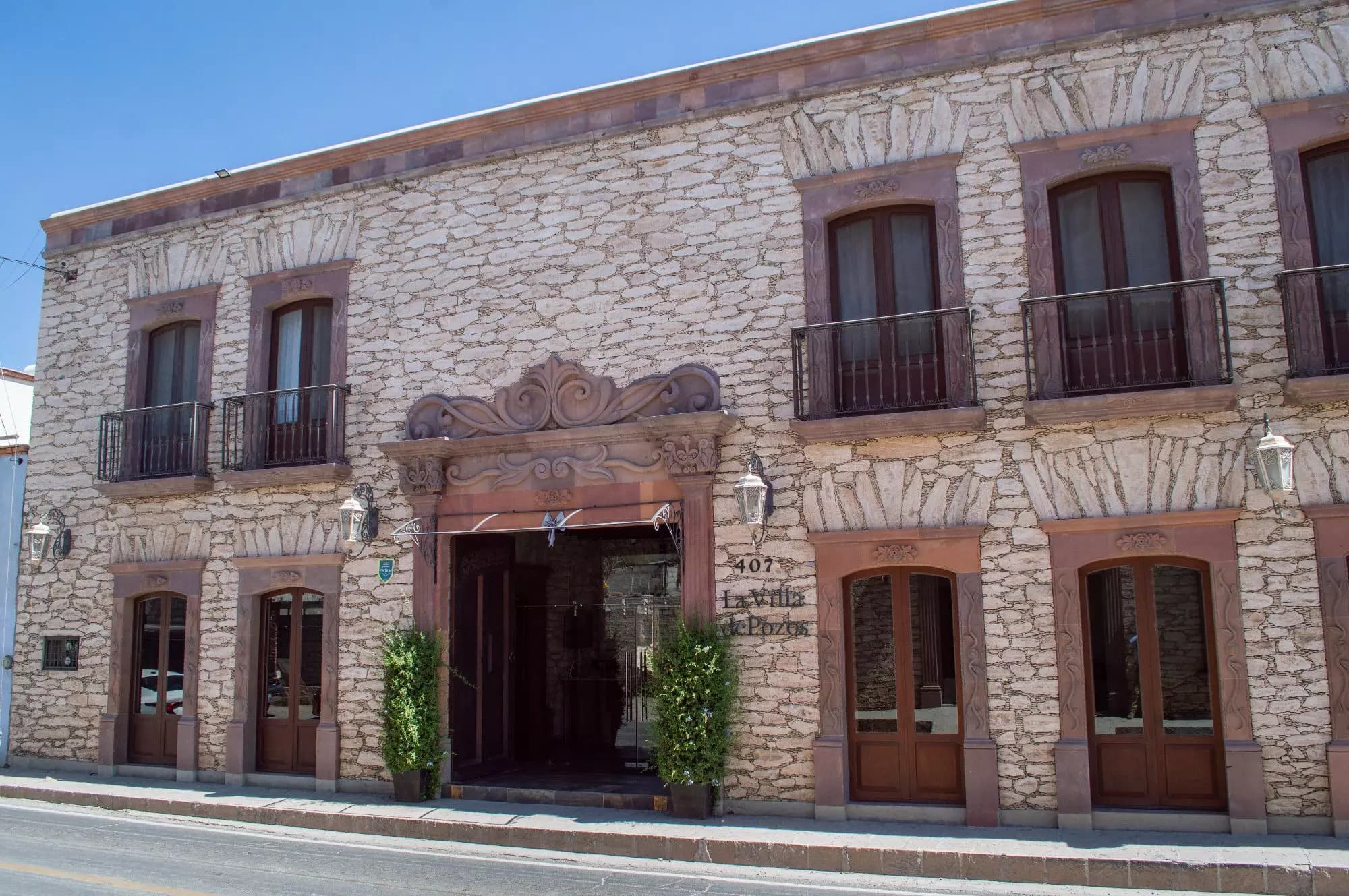 HOTEL VILLA DE POZOS EN VENTA – MINERAL DE POZOS, GTO. — photo 3 of 10
