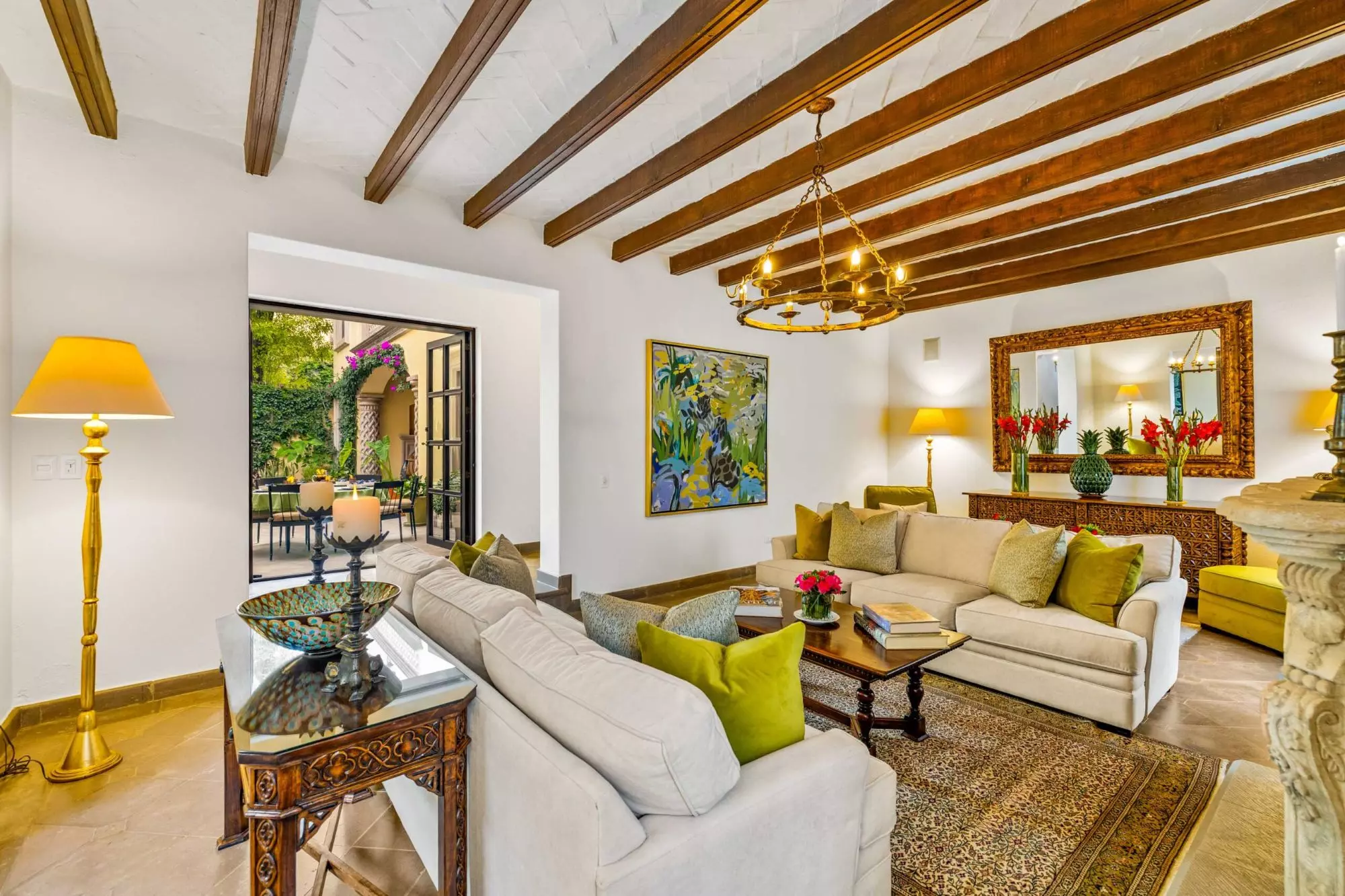 Casa Nostra Familia — photo 4 of 10