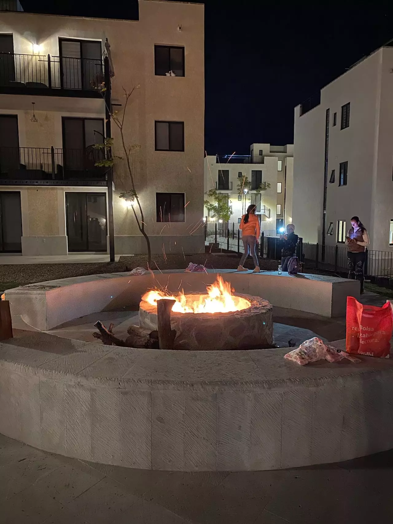 Casa Luminaria — photo 9 of 10