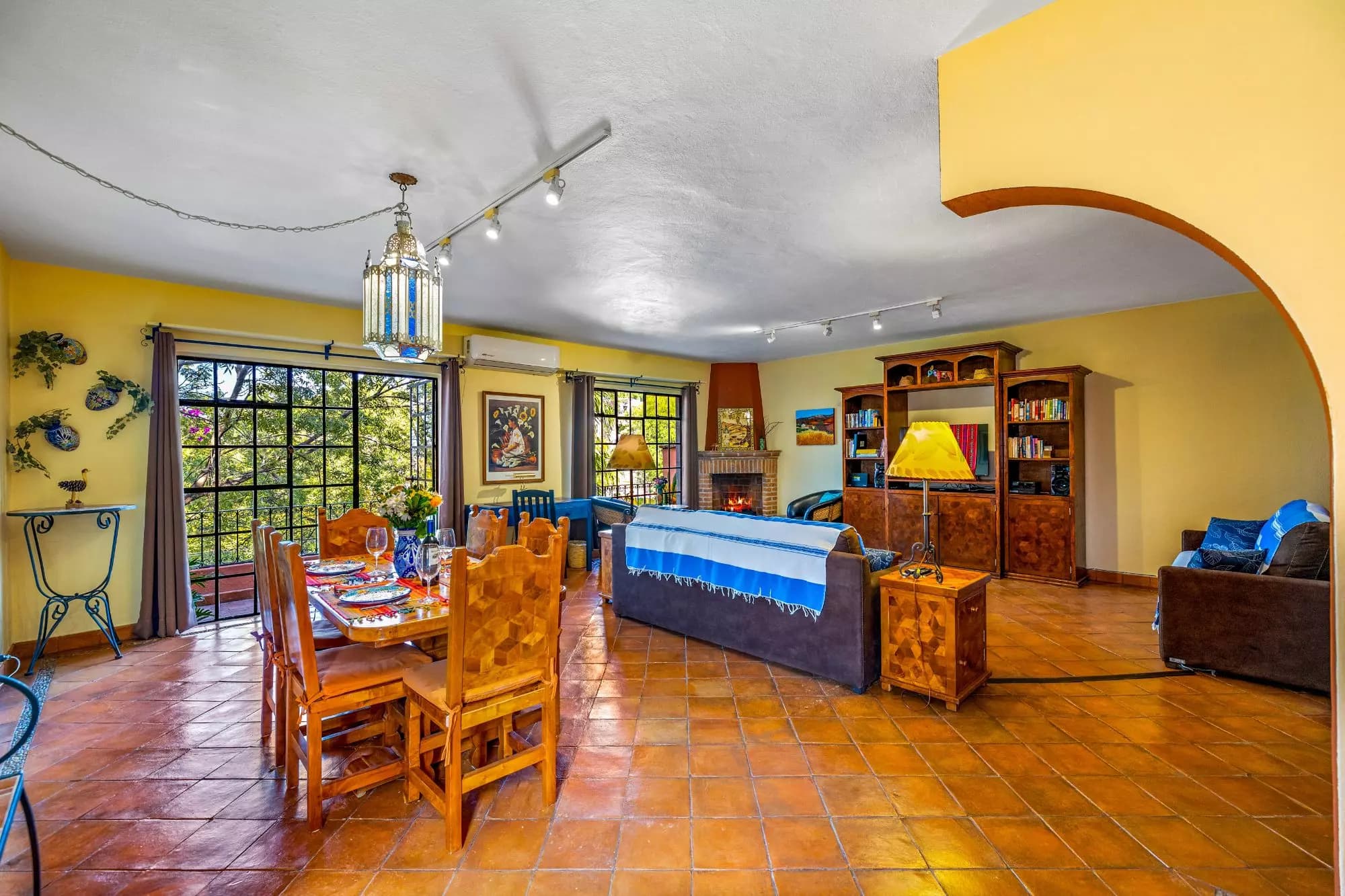 Casa del Árbol — photo 1 of 10