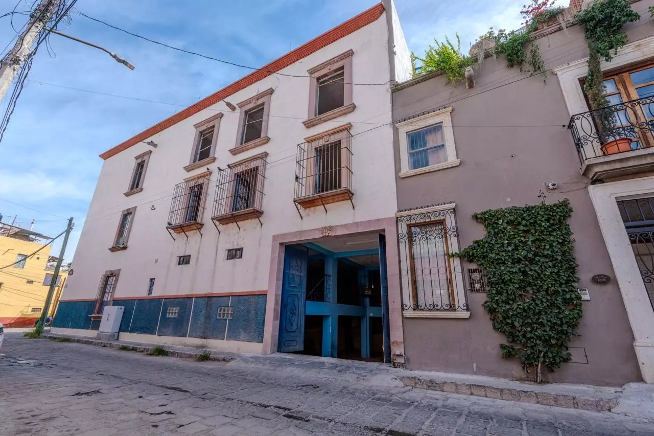 Condominios del Rosal — photo 1 of 10