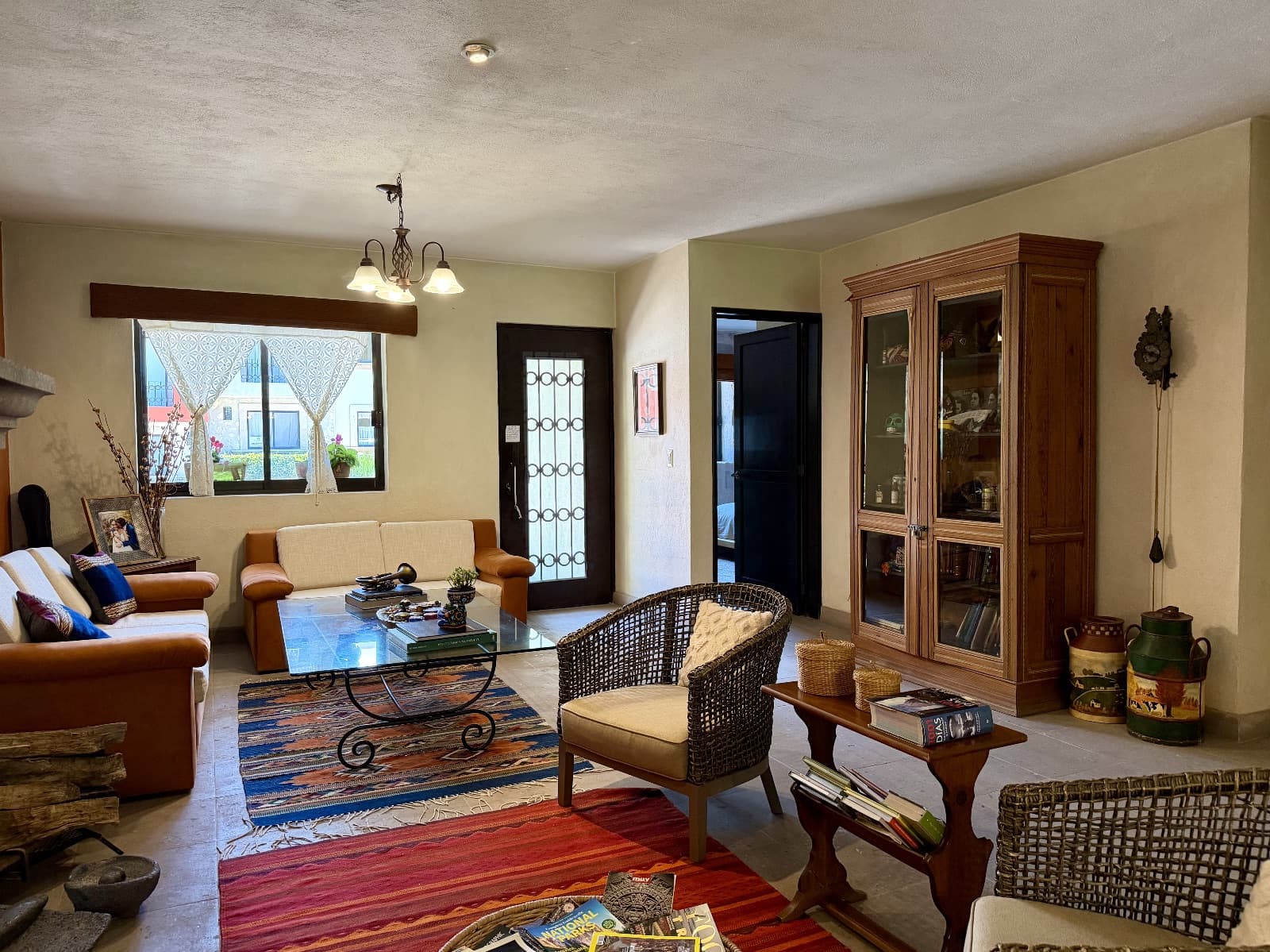 Casa Auza — photo 6 of 10