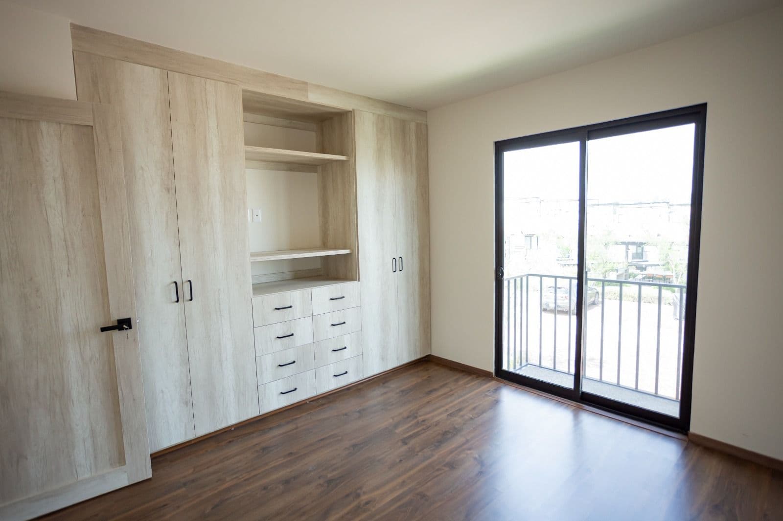 CONDOMINIO MONTECARLO LANTANA — photo 2 of 10