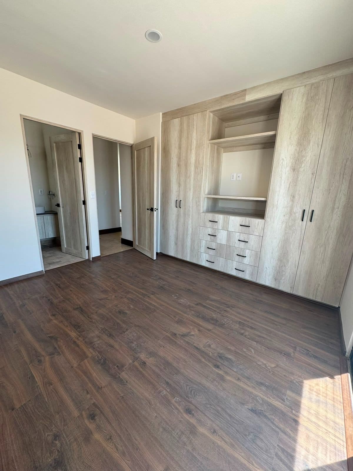 CONDOMINIO MONTECARLO LANTANA — photo 2 of 10