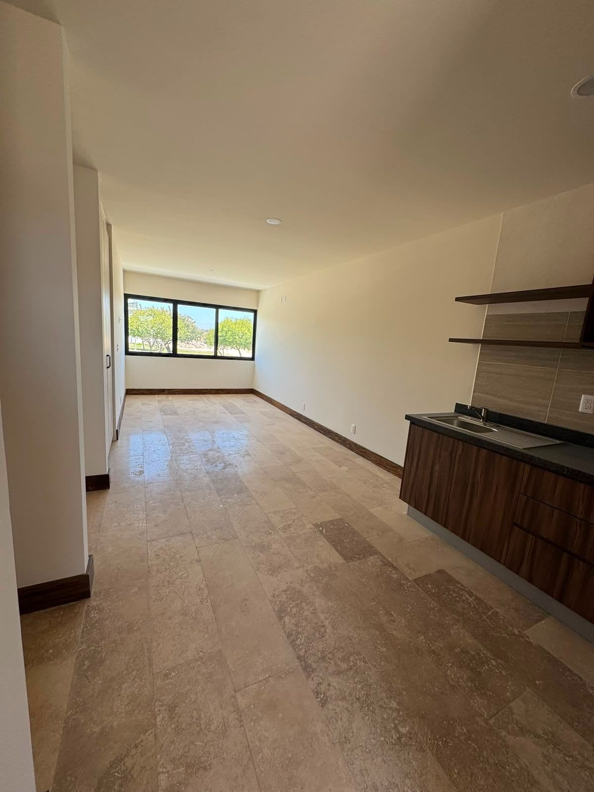 CONDOMINIO MONTECARLO LANTANA — photo 3 of 10