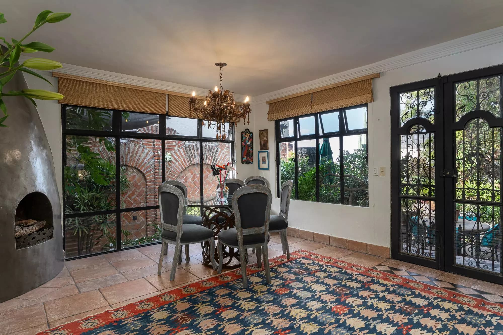 Casa Chorro — photo 3 of 10