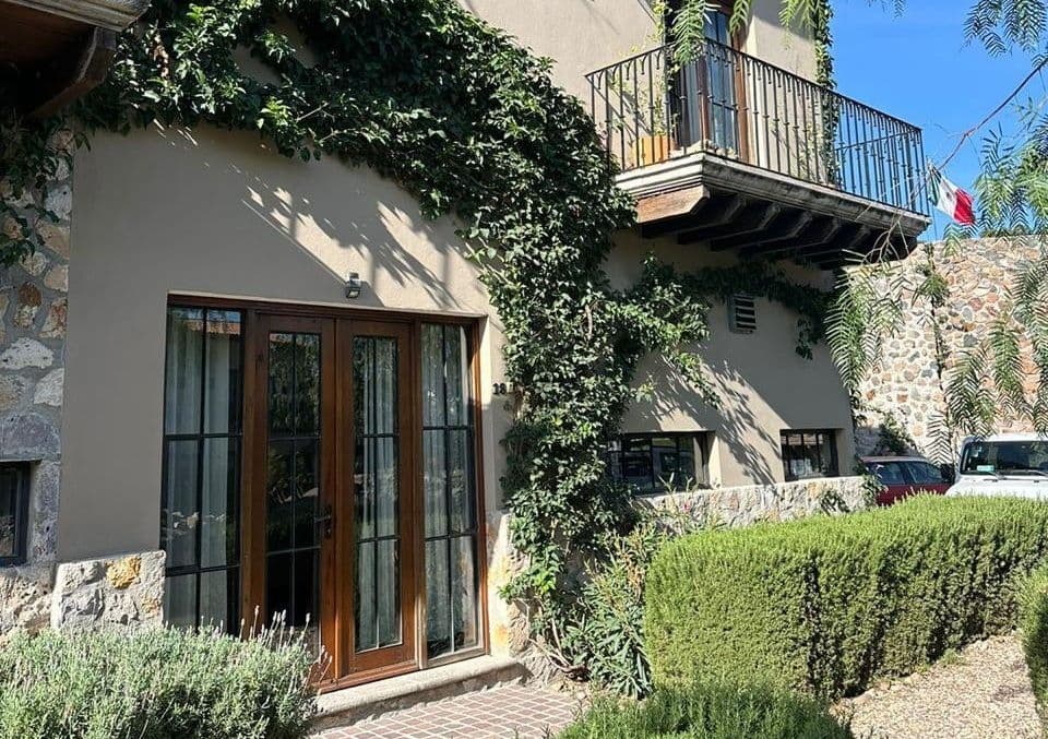 Casa Los Charcos — photo 1 of 10