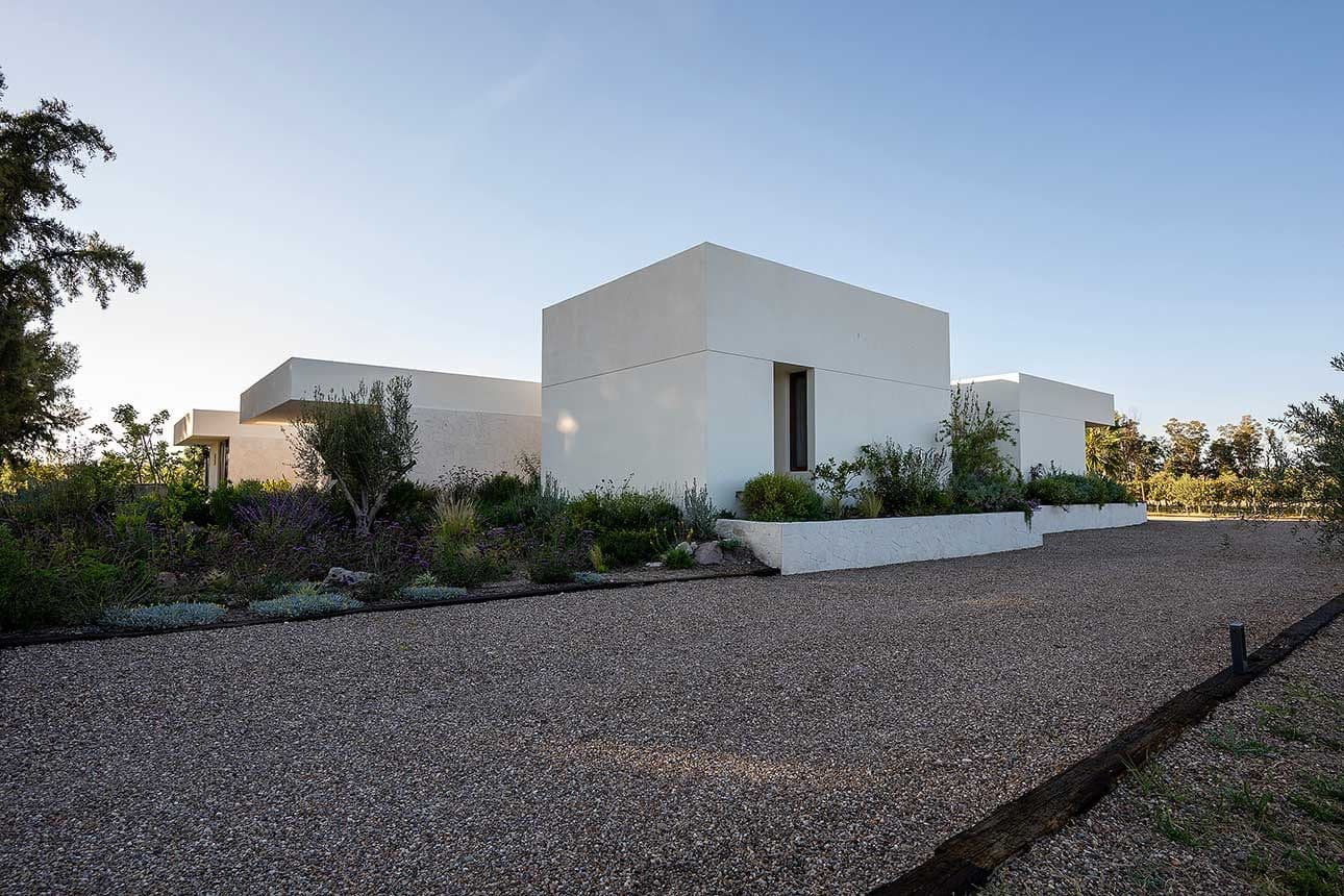 CASA REFUGIO — photo 3 of 10