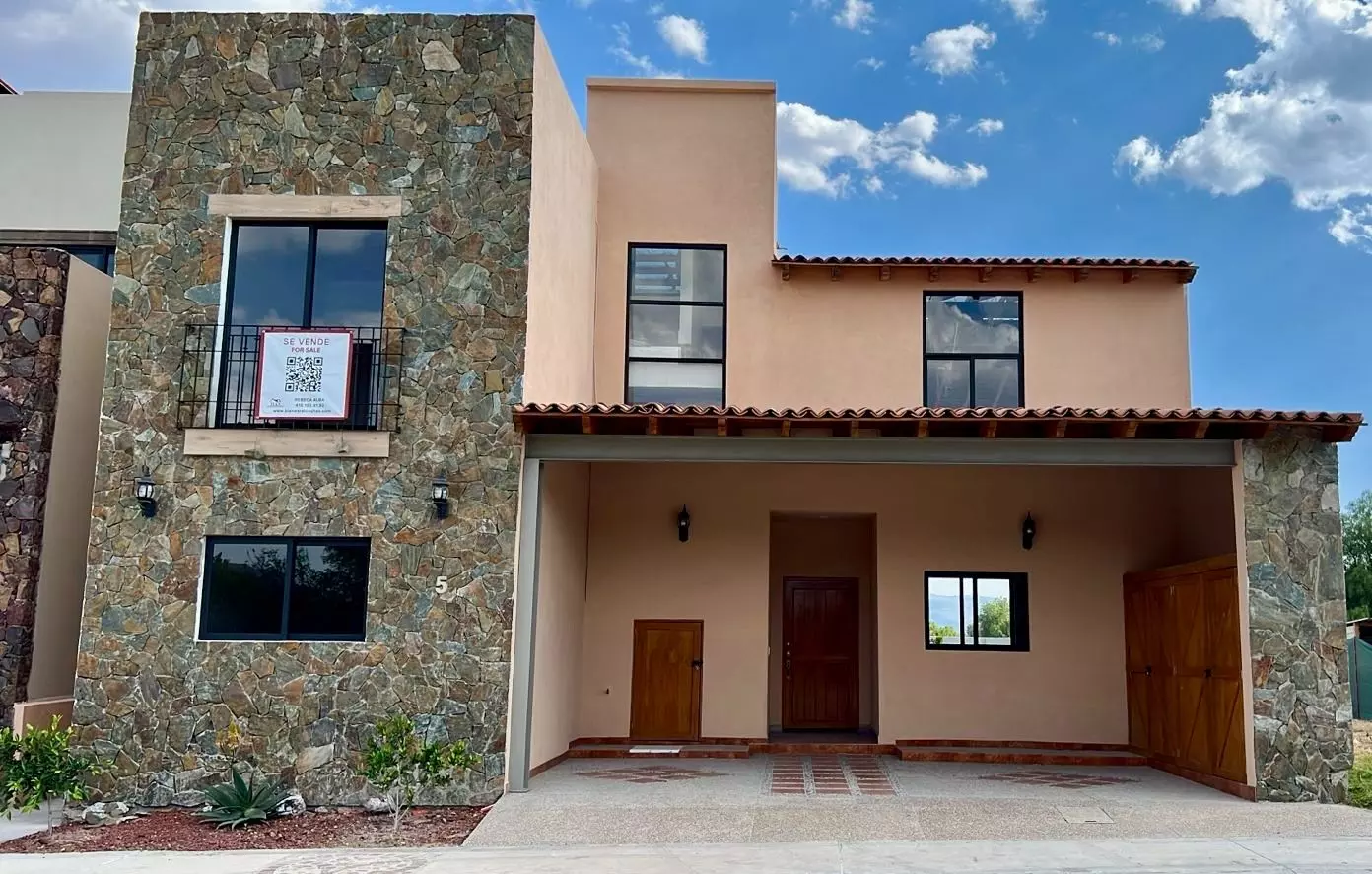 Casa Alianza Club de Golf Ventanas — photo 1 of 10