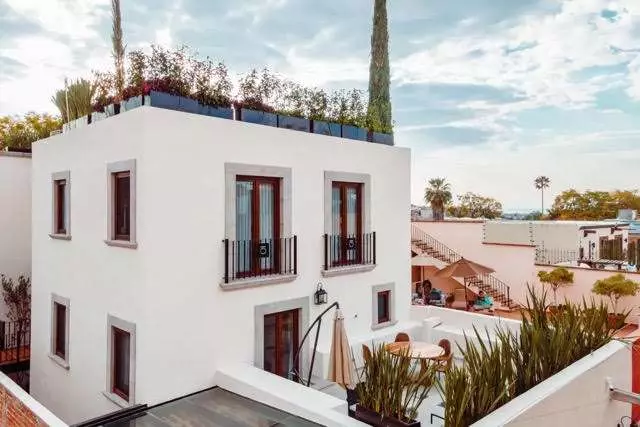 Quinta Tenerias Luxe Residence — photo 1 of 10