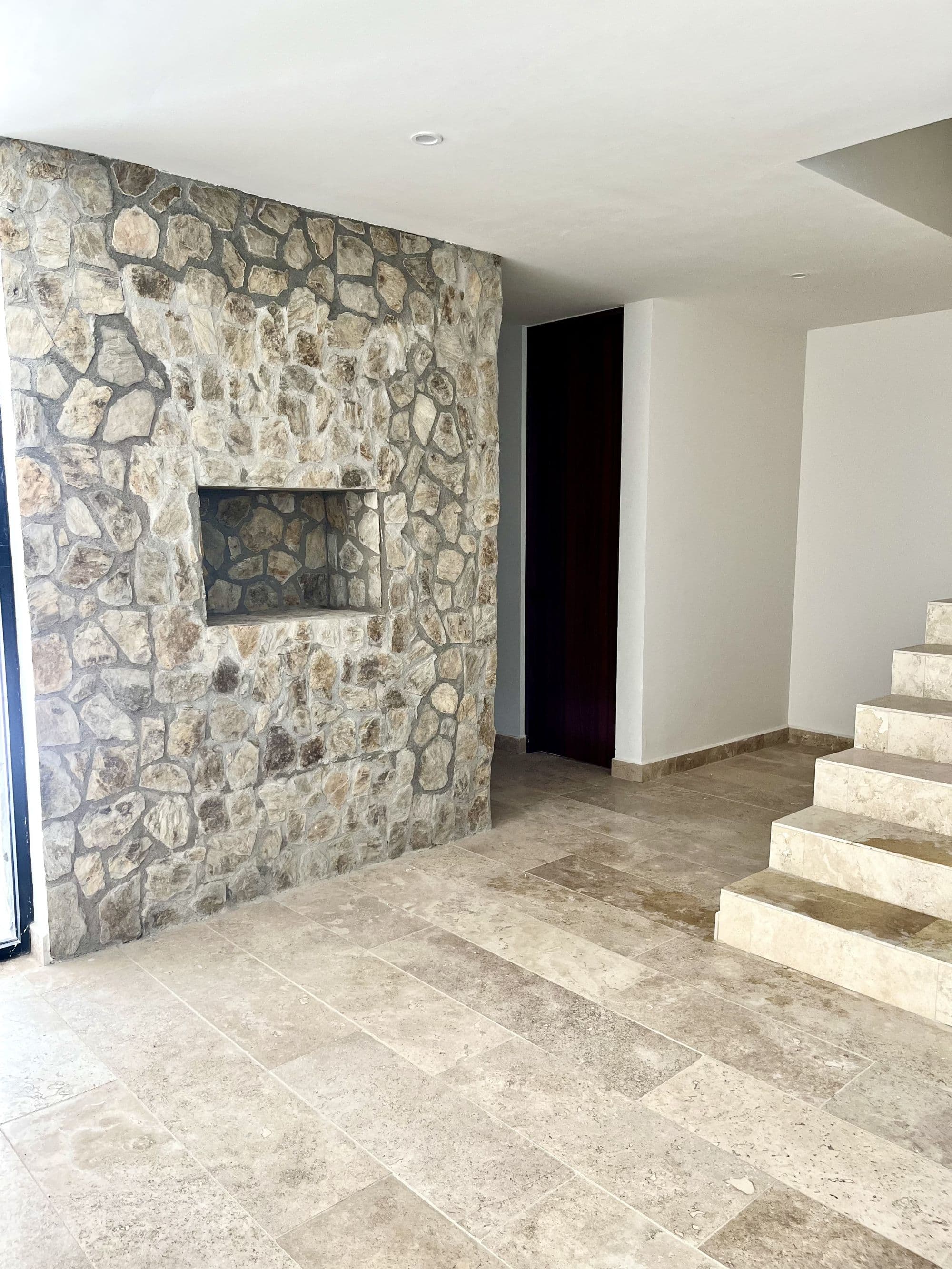 Rinconada del Pedregal — photo 4 of 10
