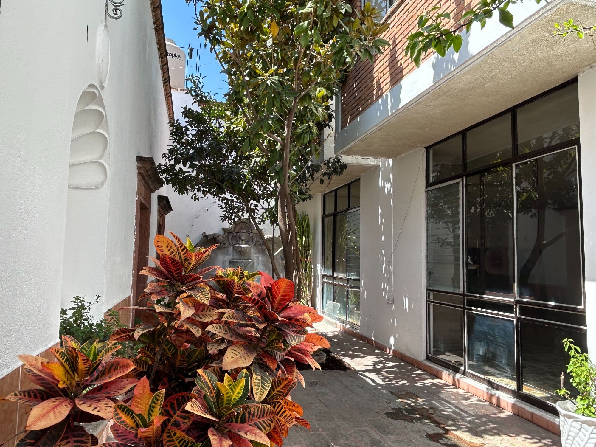 Casa Torres — photo 8 of 10