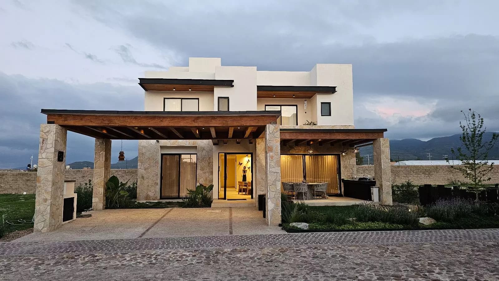 PRICE REDUCTION Casa Colibrí, en Sahai Residences