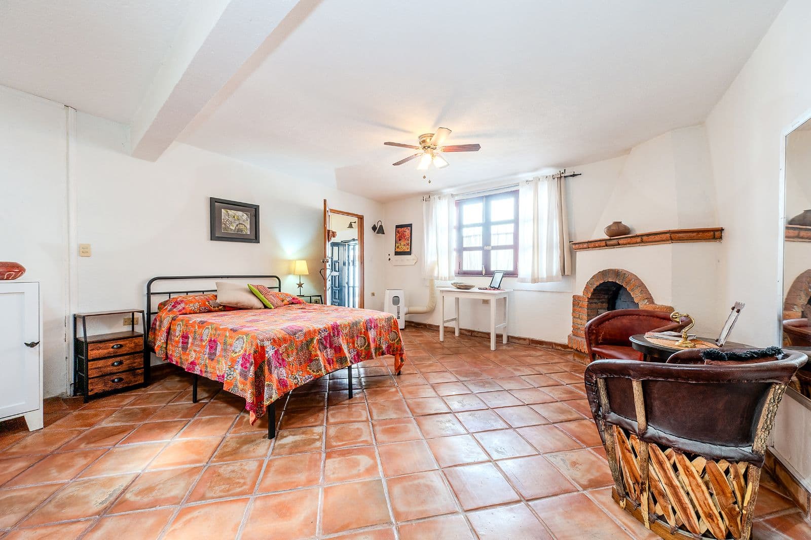 Casa Tess — photo 4 of 10