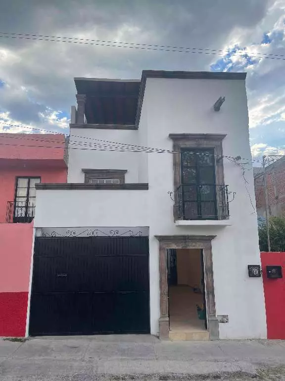 Casa Naranjos — photo 1 of 10