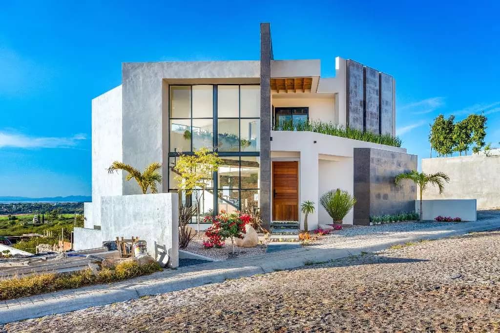 Casa De La Vista — photo 9 of 10