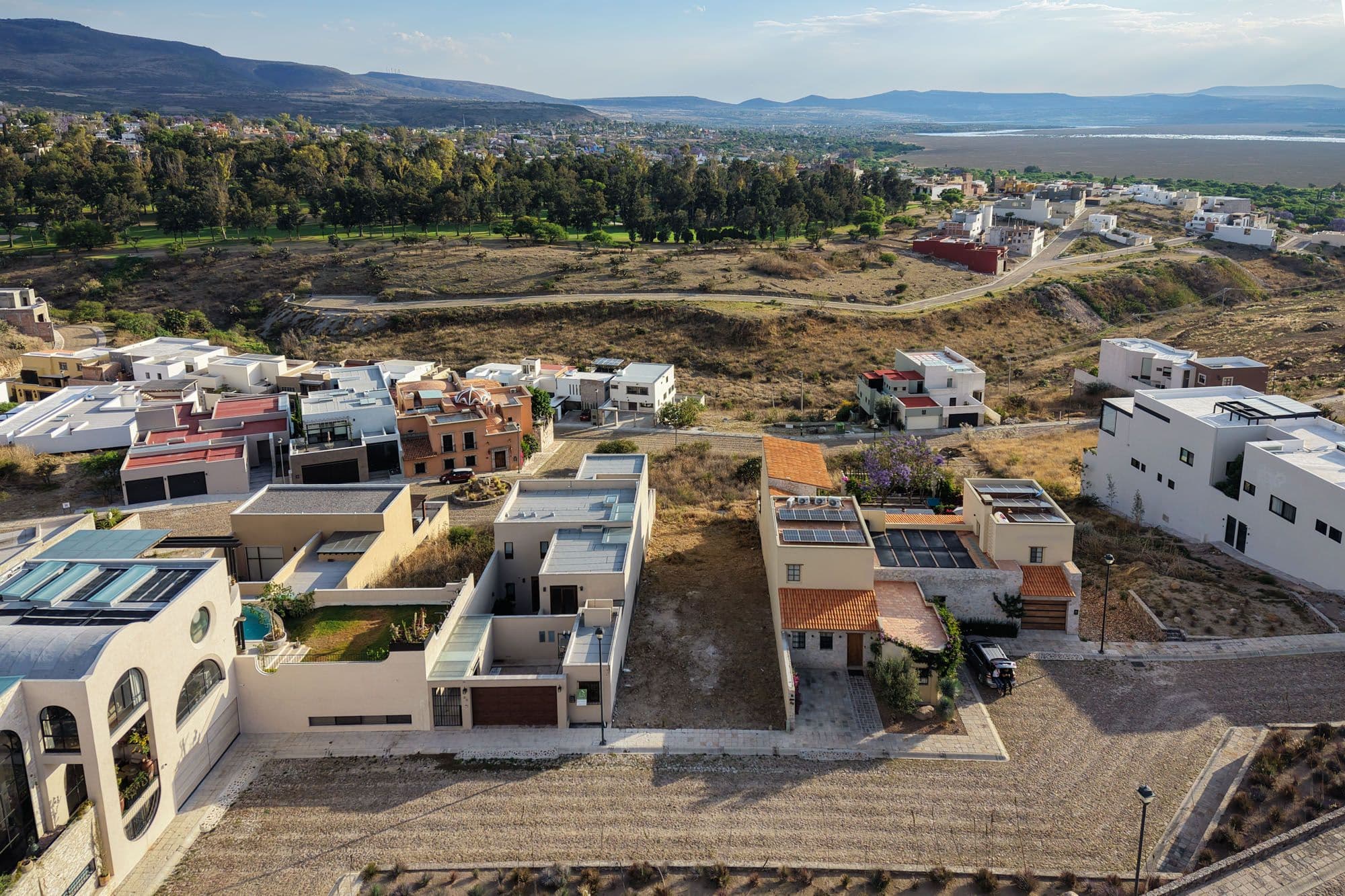 Lote Granada en Hoyo 13 — photo 1 of 10