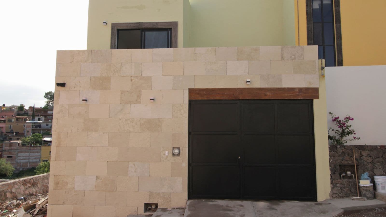 Casa Galarza — photo 1 of 10