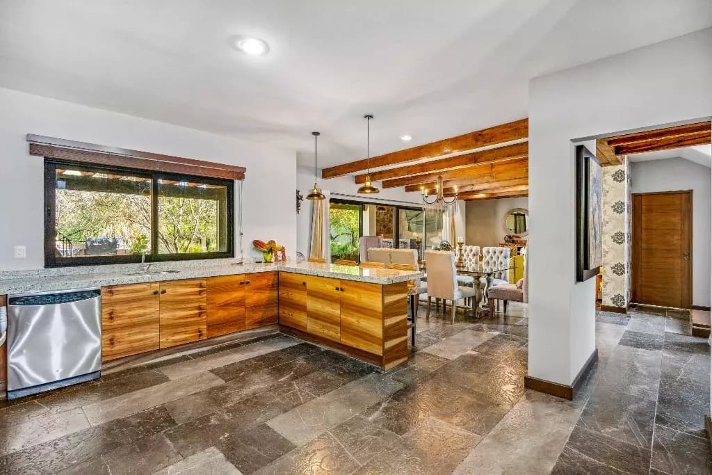 Family Home For Sale — photo 3 of 10