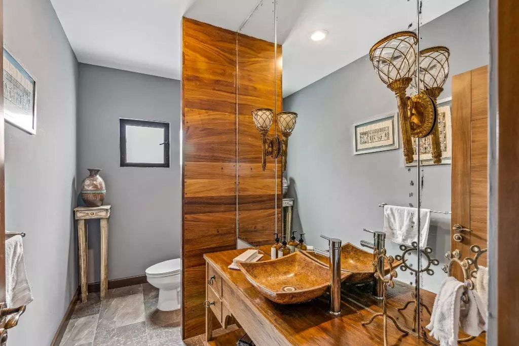 Family Home For Sale — photo 9 of 10