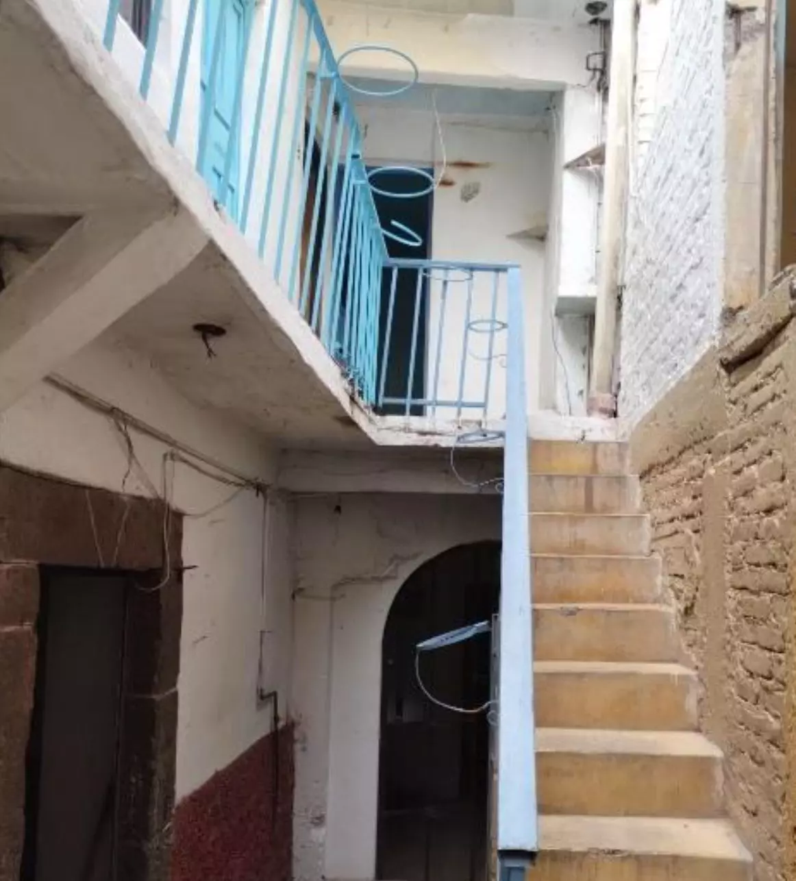 8080 Fixer in Historical downtown — photo 8 of 10