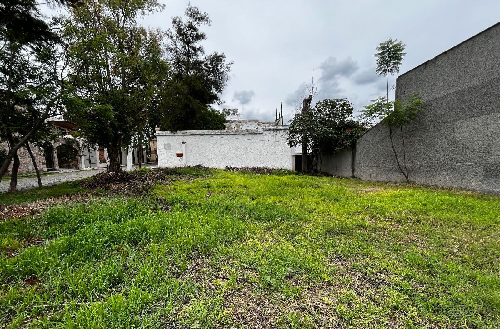 Los Frailes Corner View Lot — photo 3 of 5