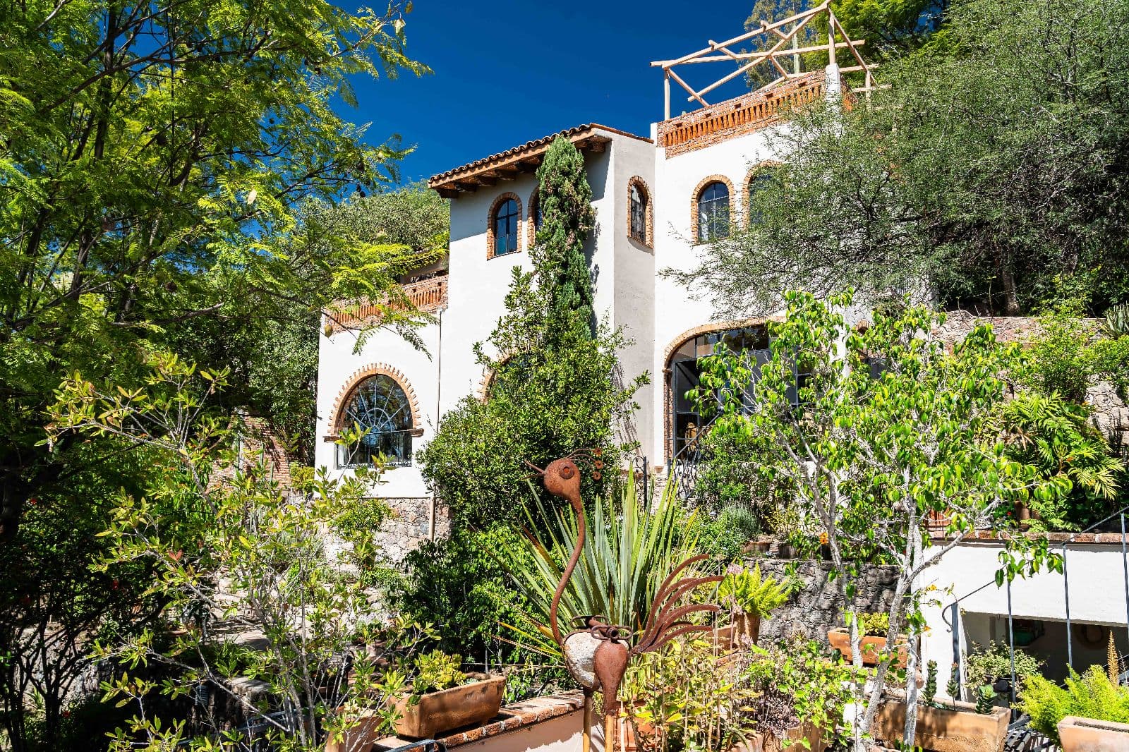 Casa Shangri-La — photo 1 of 10