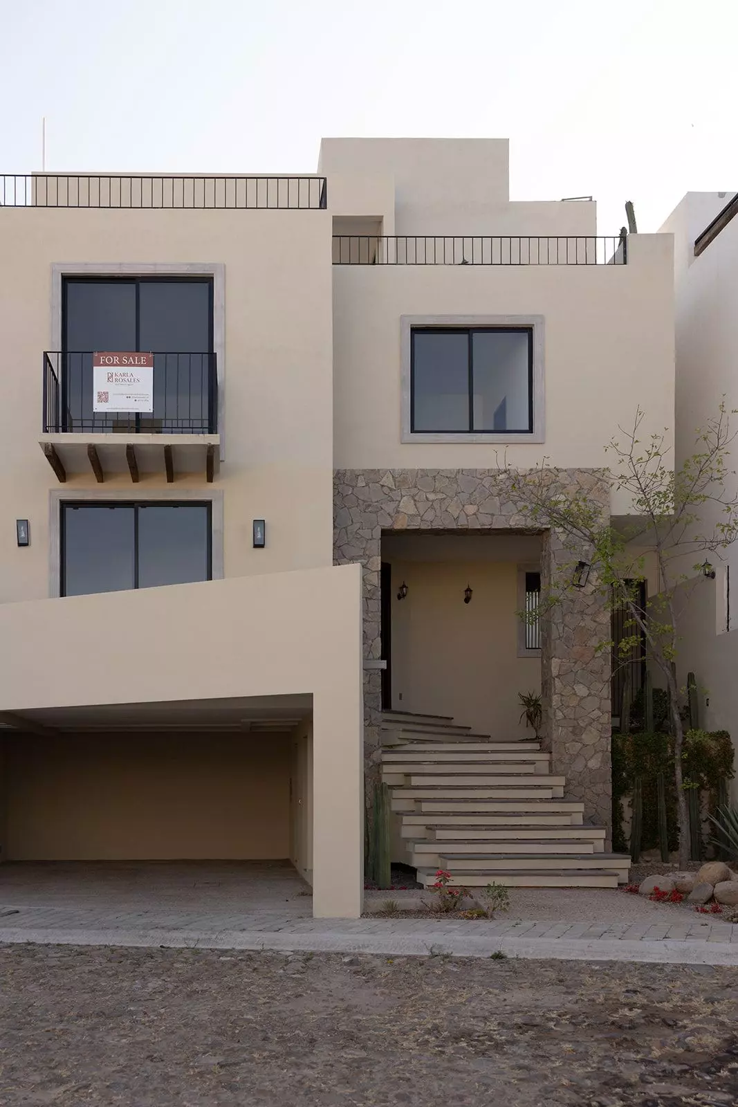 Casa Esteponia — photo 1 of 10