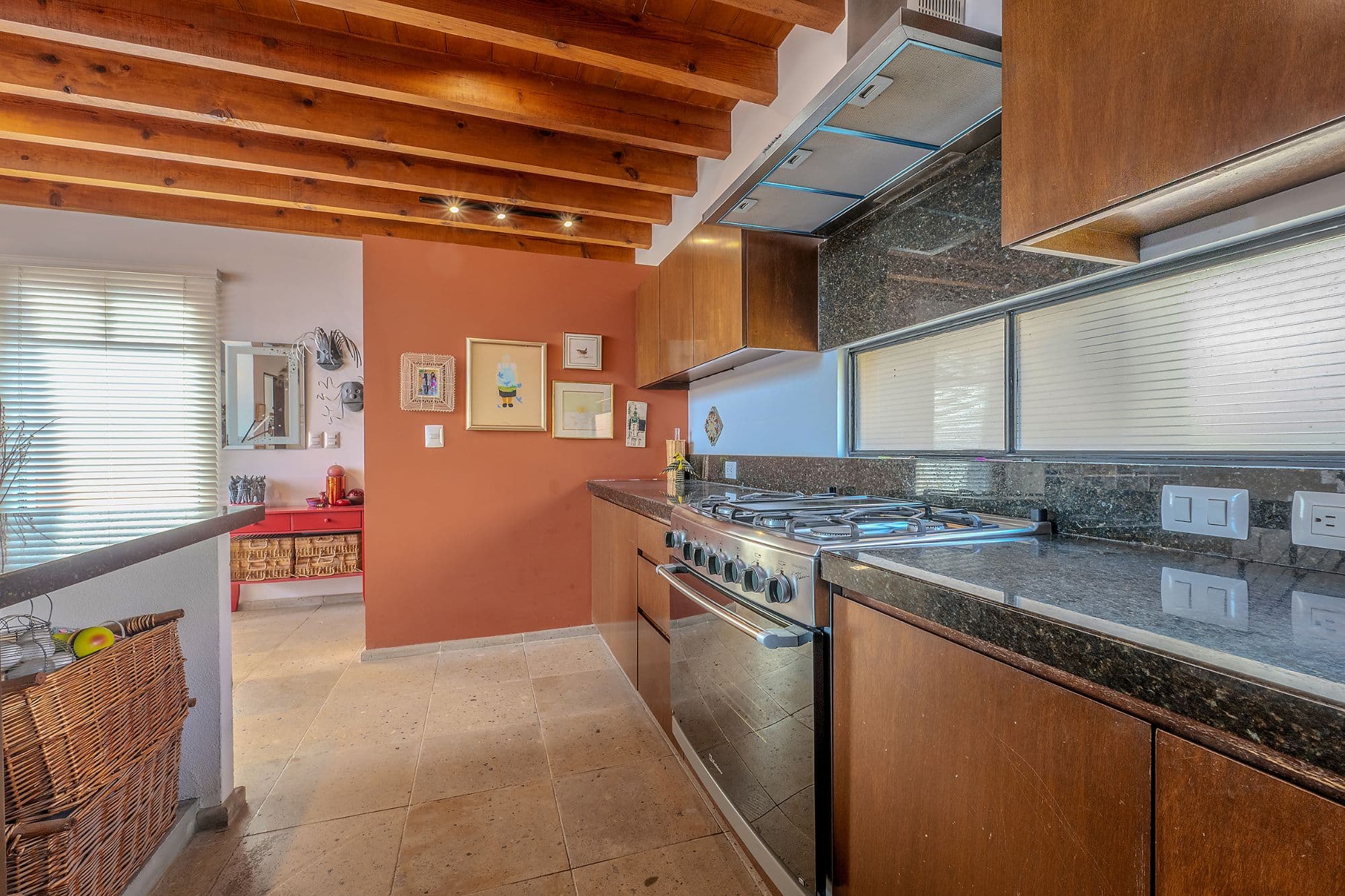 Casa Adrian — photo 4 of 10