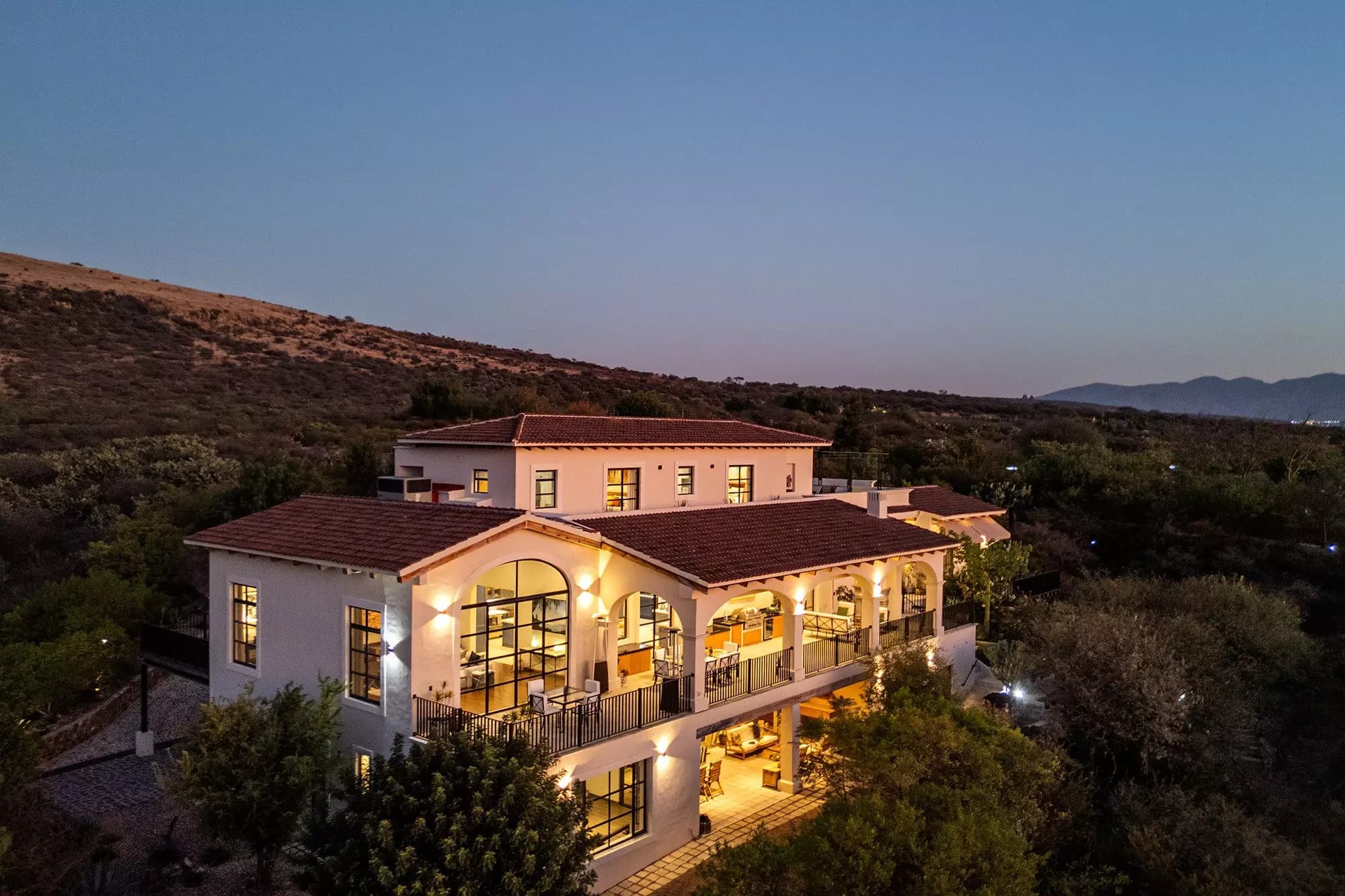 Casa Altamira — photo 1 of 10