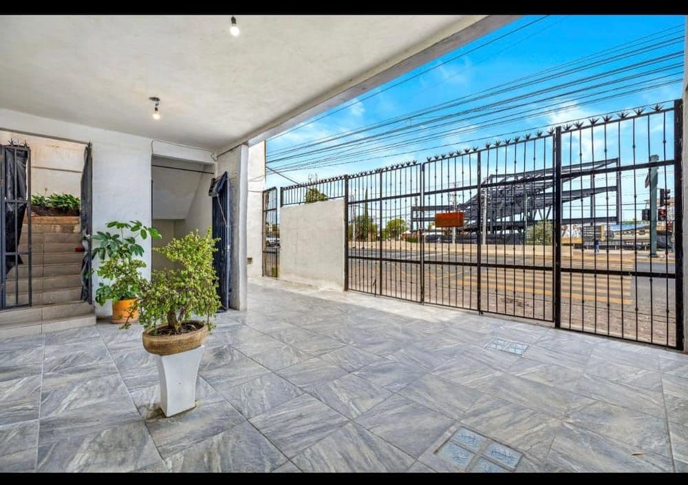 Comercial Ave Paseo Real 1 — photo 7 of 10