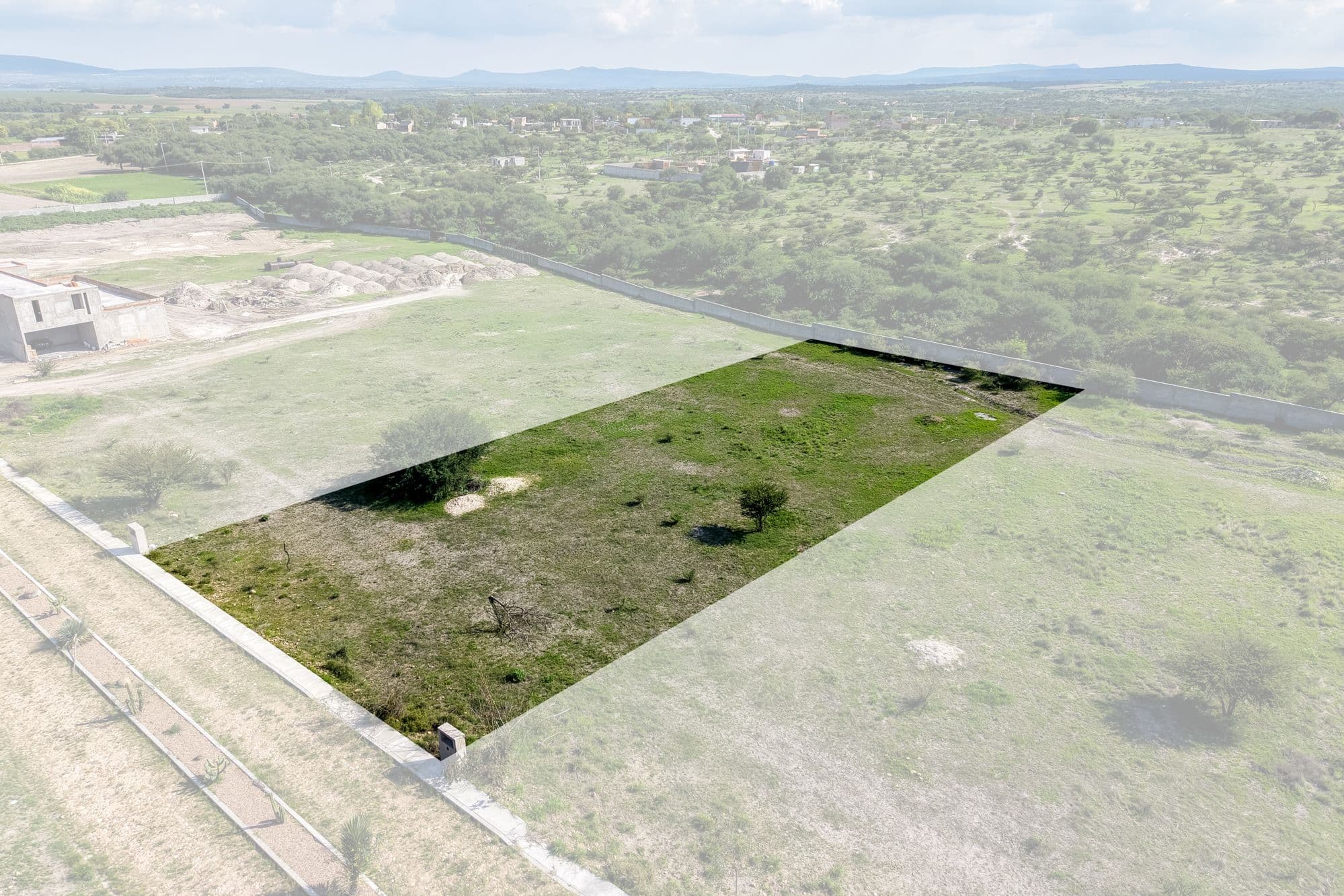 Laja Country Lot 5 — photo 9 of 10