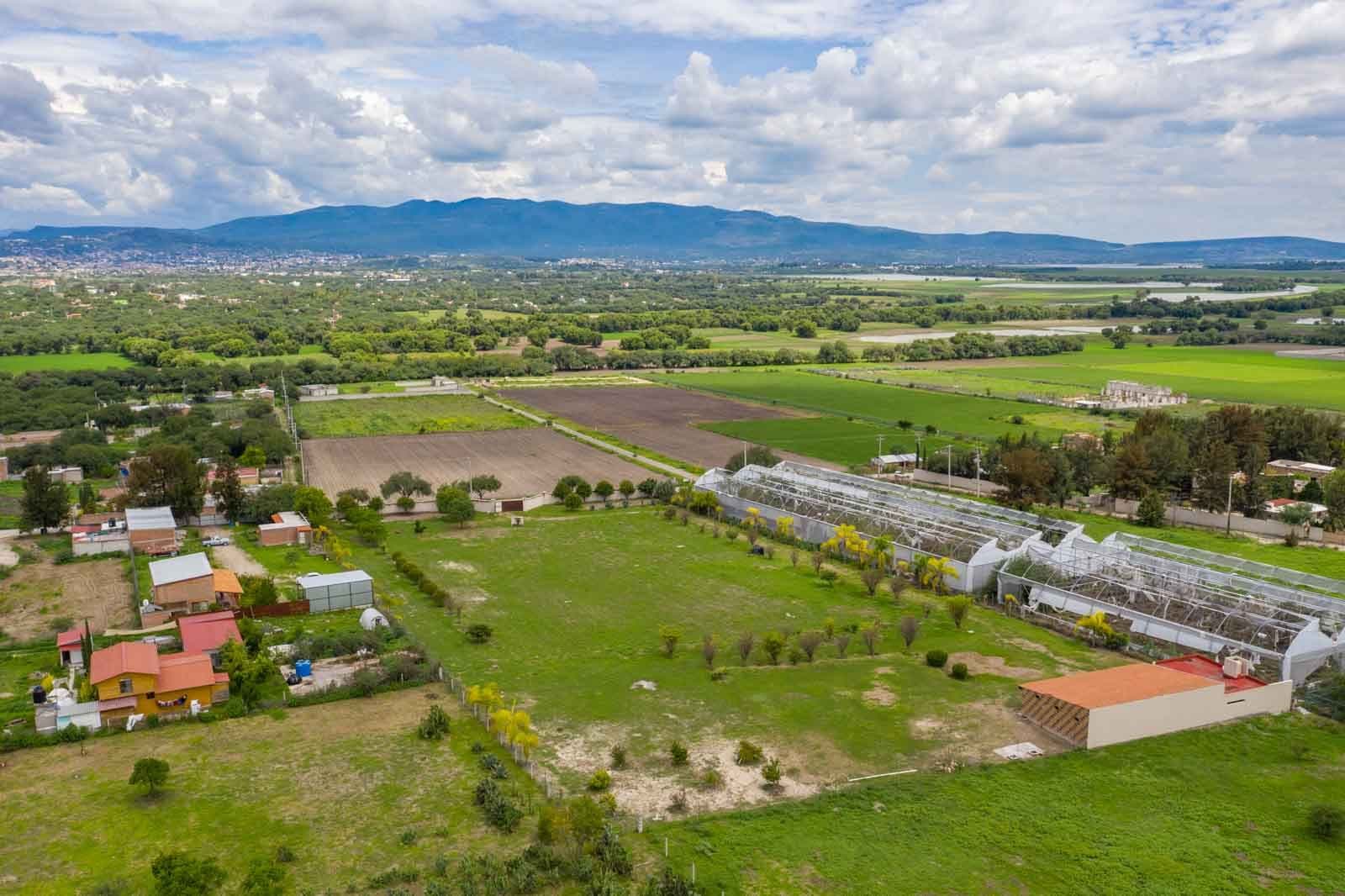 La Vivienda lot — photo 7 of 10