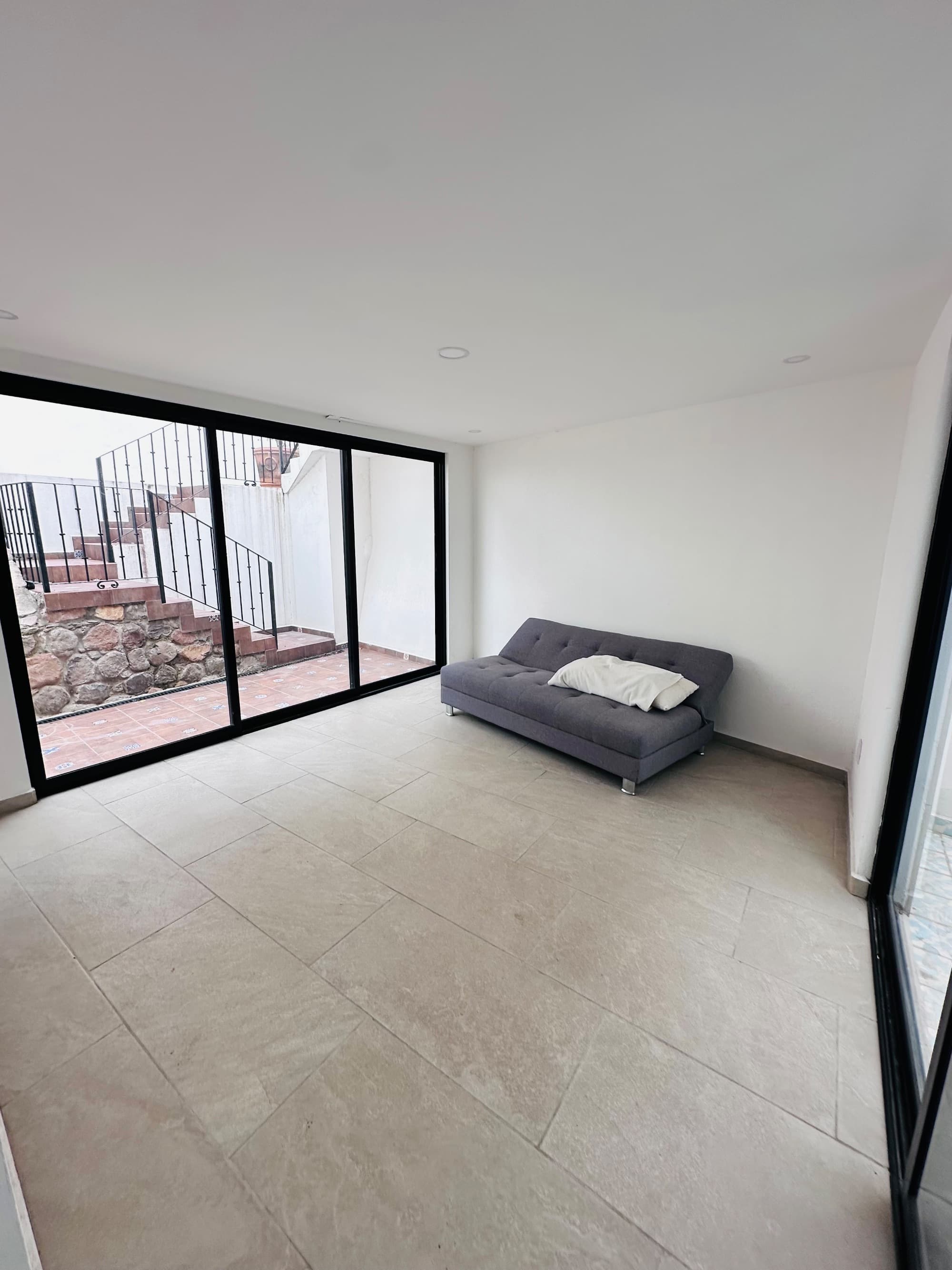 CASA VILLANUEVA — photo 5 of 9
