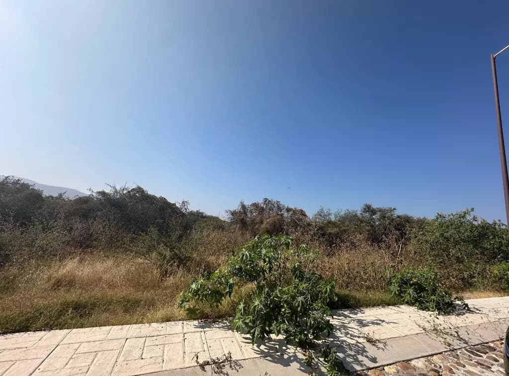 Lote F18 La Lejona Paseo Real — photo 3 of 4