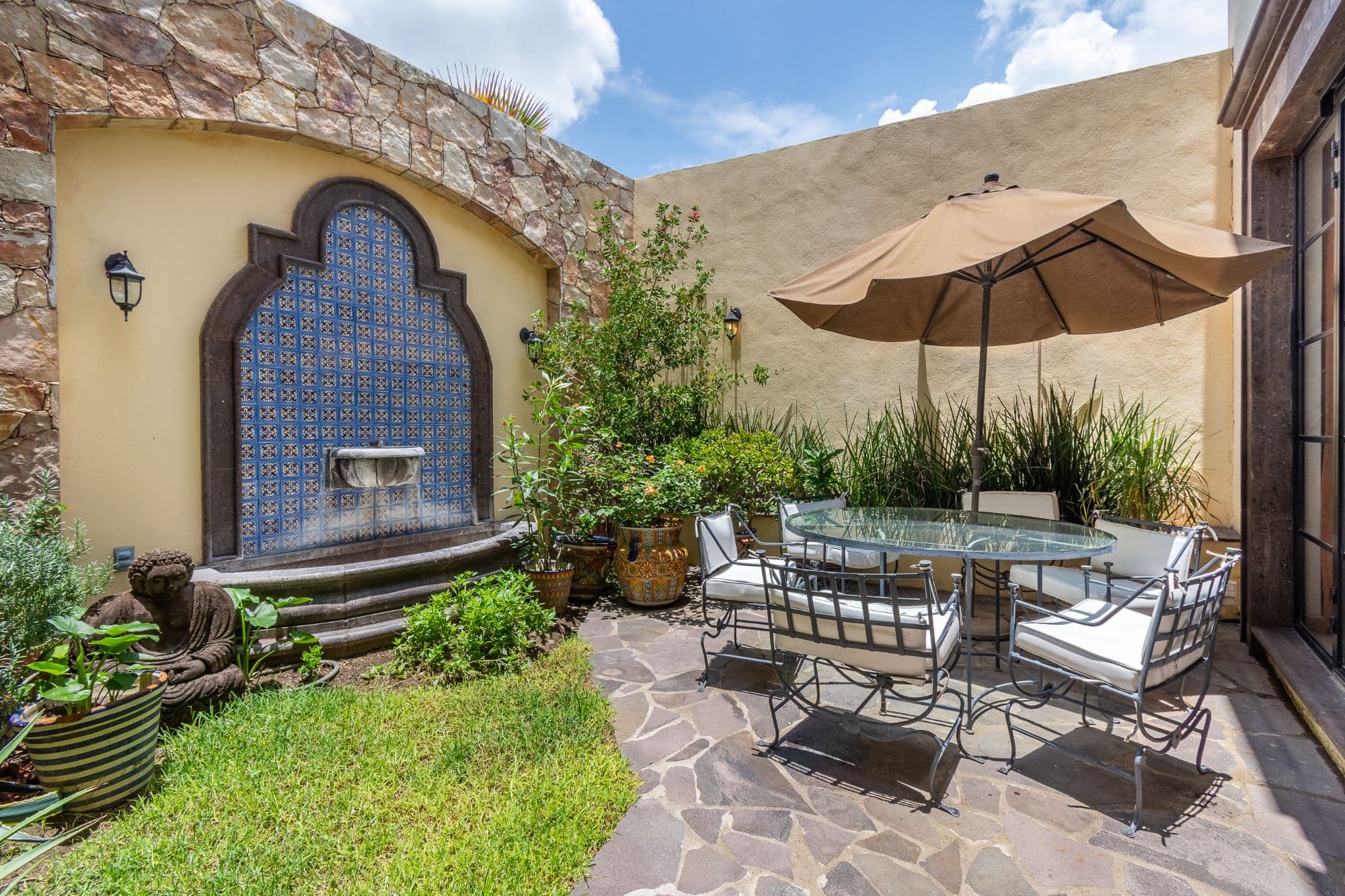 CASA PACO — photo 1 of 10