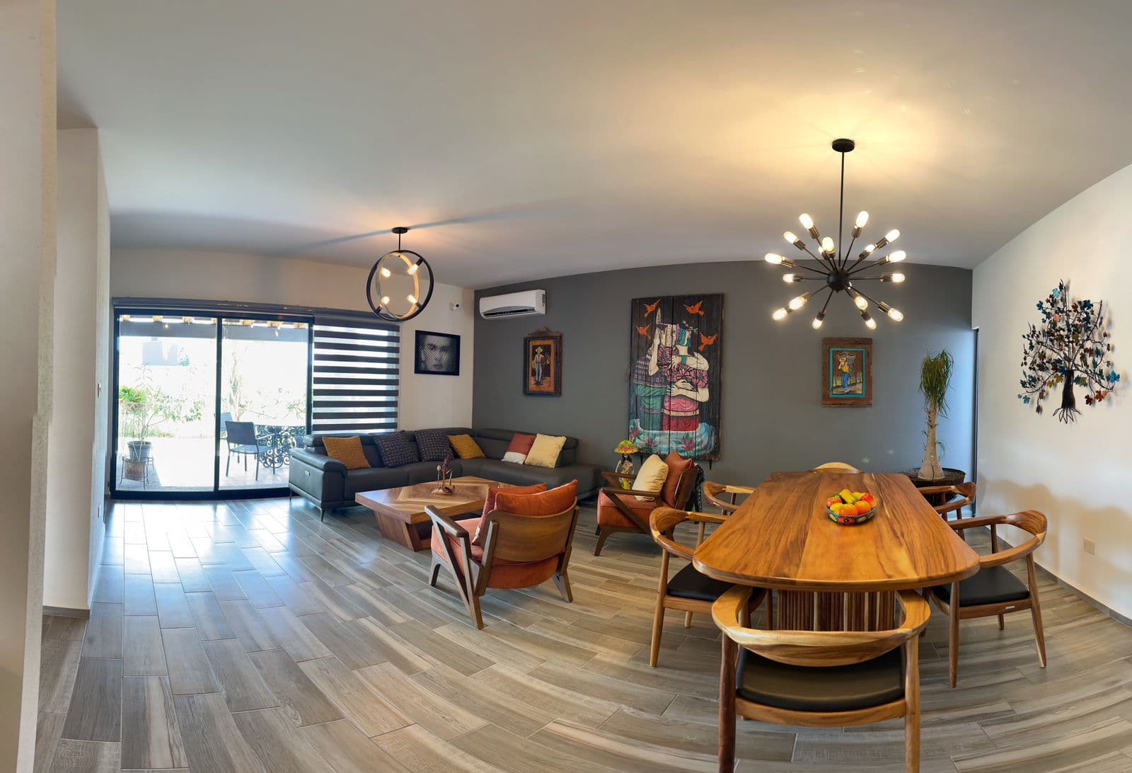 La Condesa — photo 2 of 10