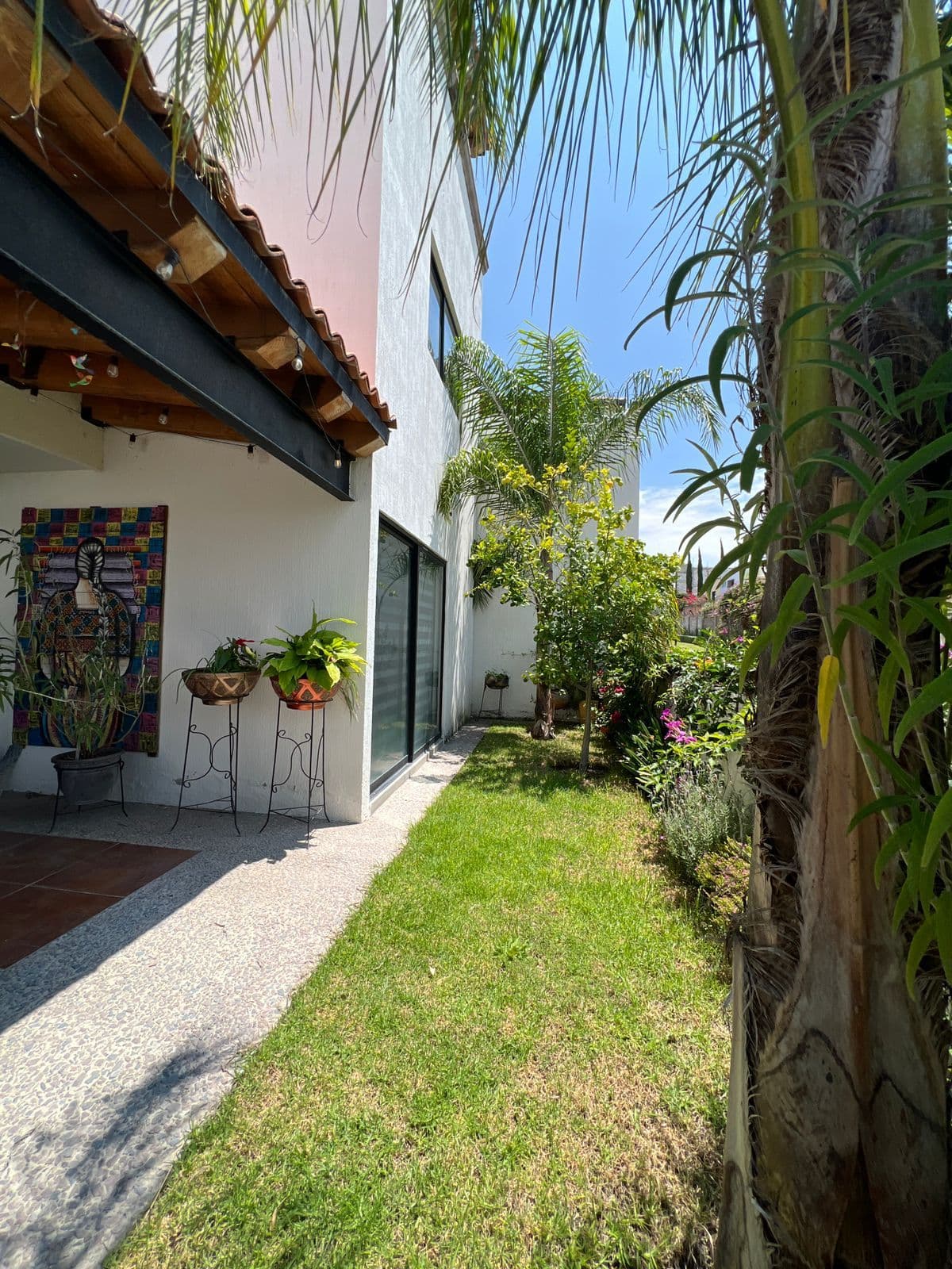 La Condesa — photo 10 of 10