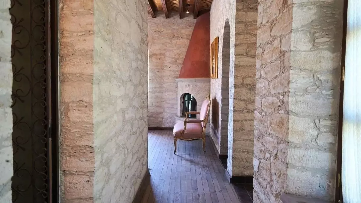 Casa Hidalgo 54 — photo 2 of 10