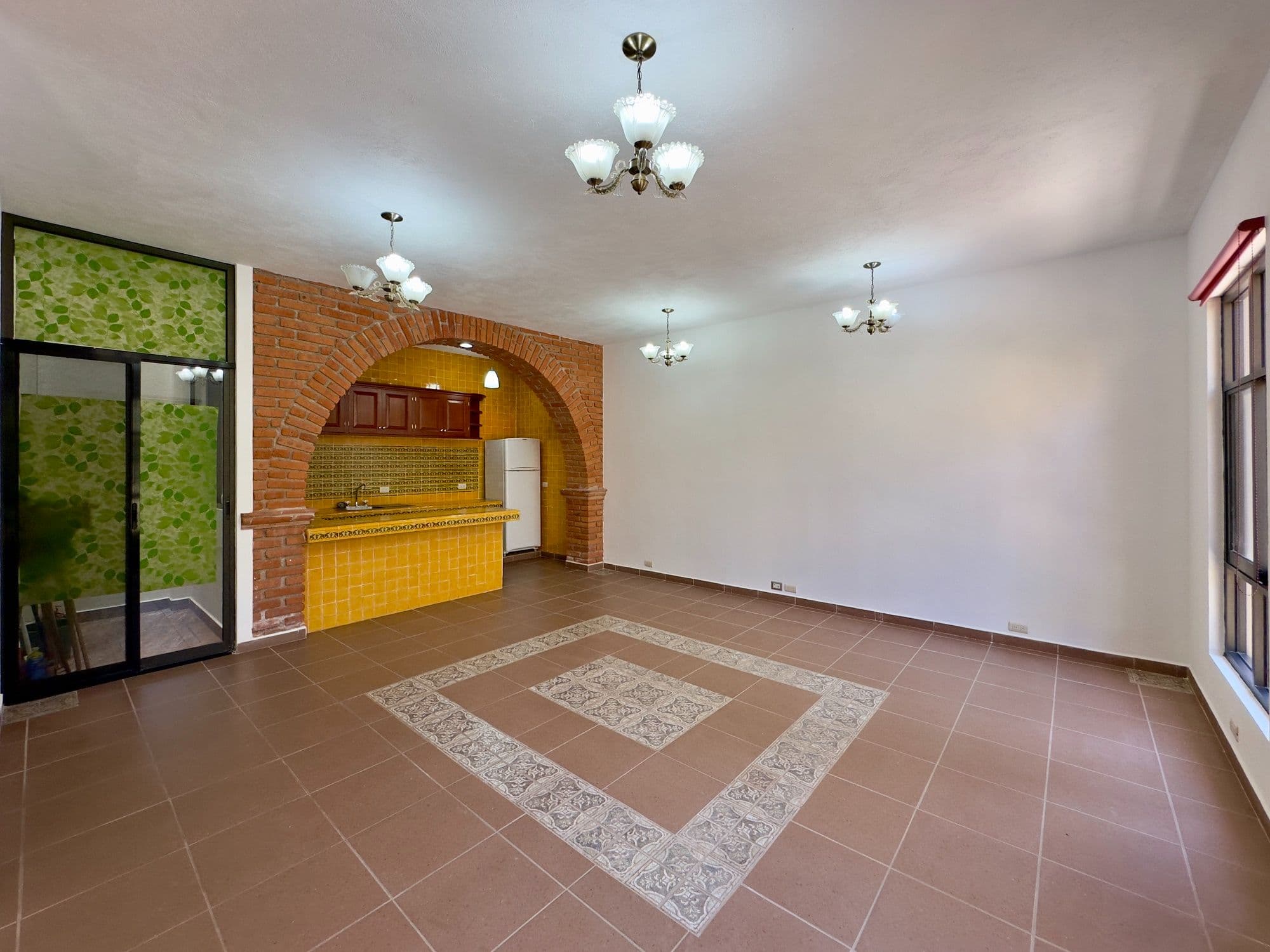 Casa Colorada — photo 8 of 10