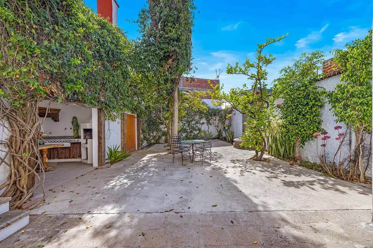 Casa M — photo 8 of 10