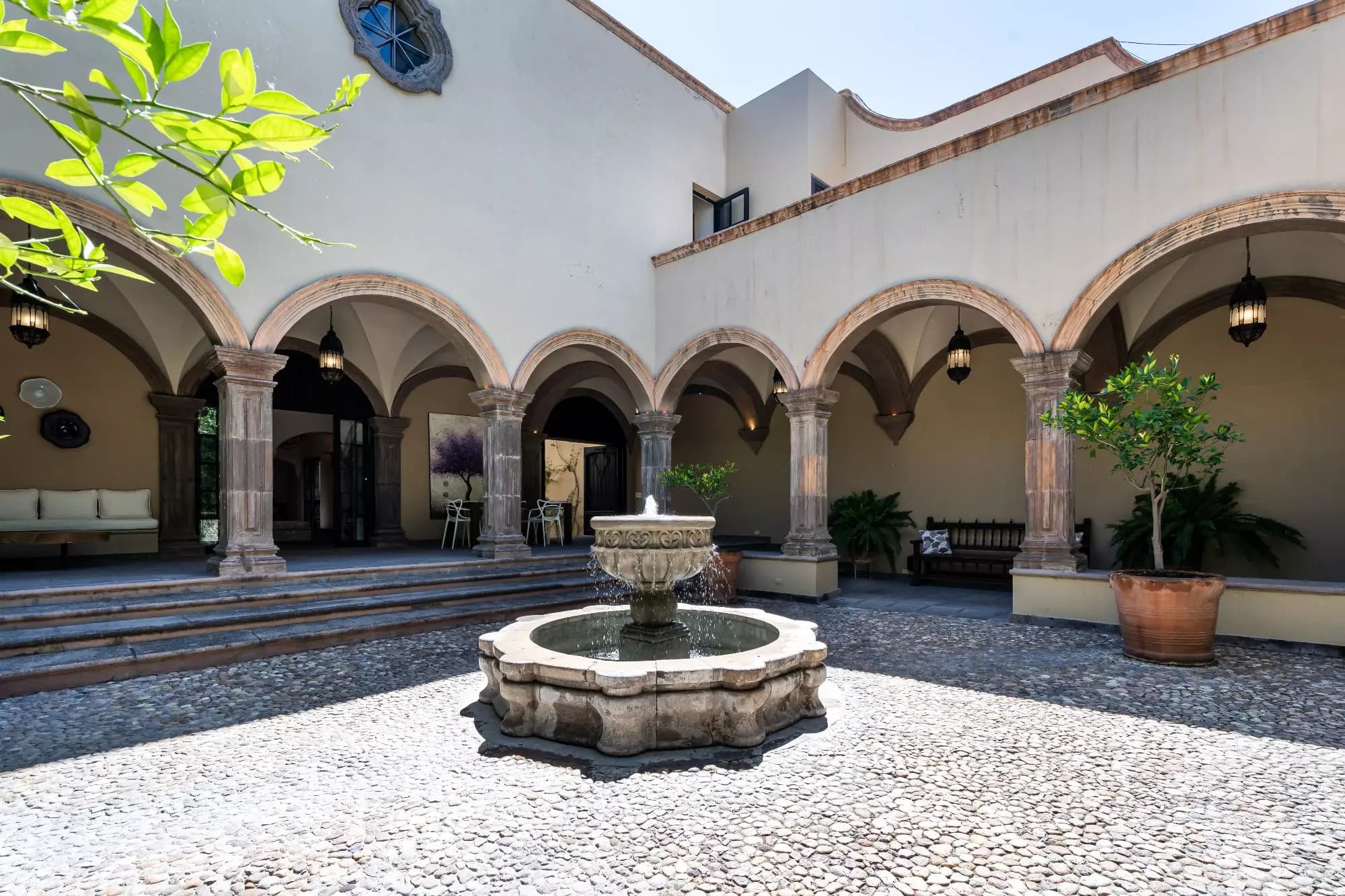 Casa Encantada — photo 5 of 10