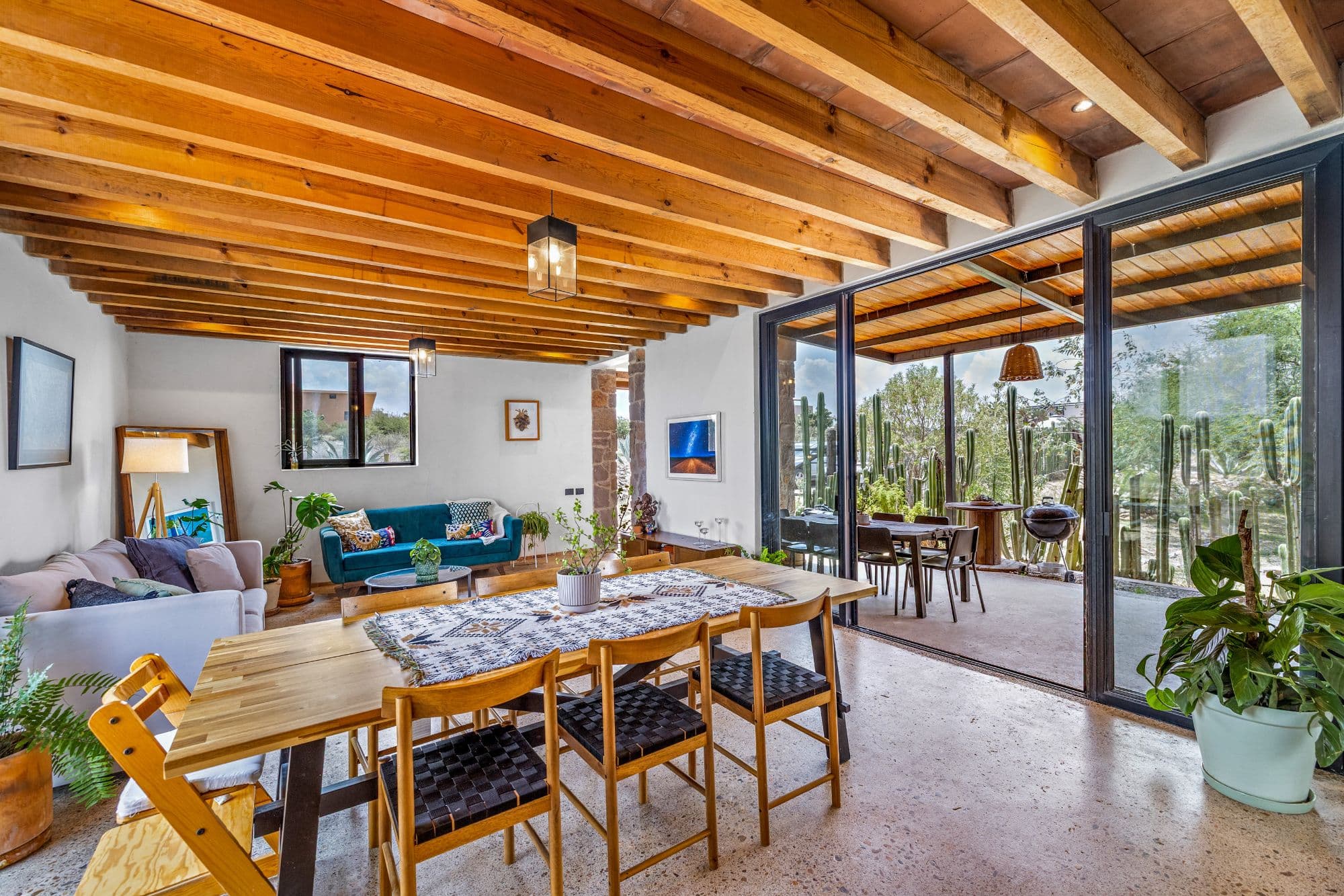 Villa Jacaranda - Architectural Country Living Near San Miguel — photo 5 of 10