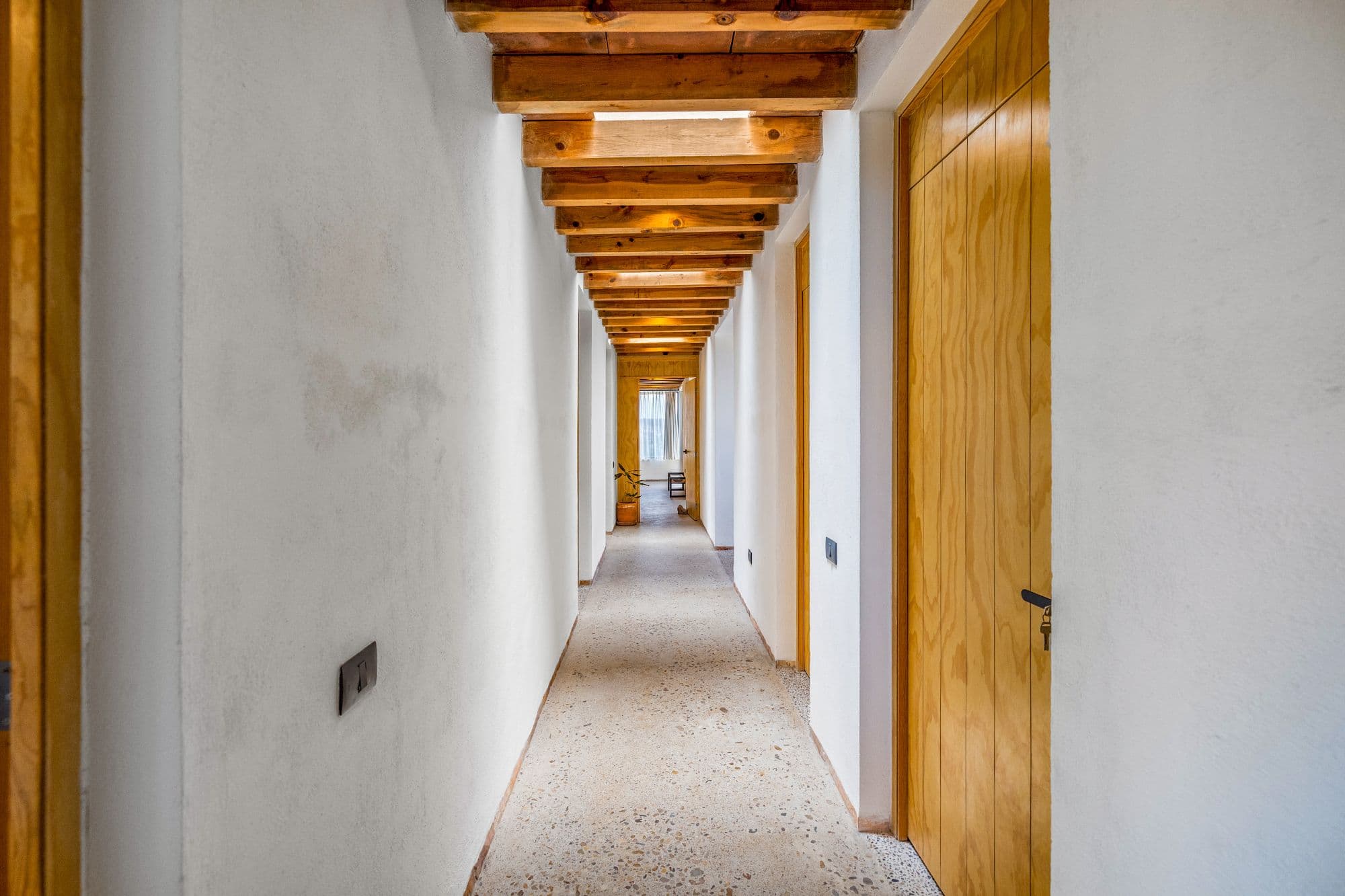 Villa Jacaranda - Architectural Country Living Near San Miguel — photo 10 of 10