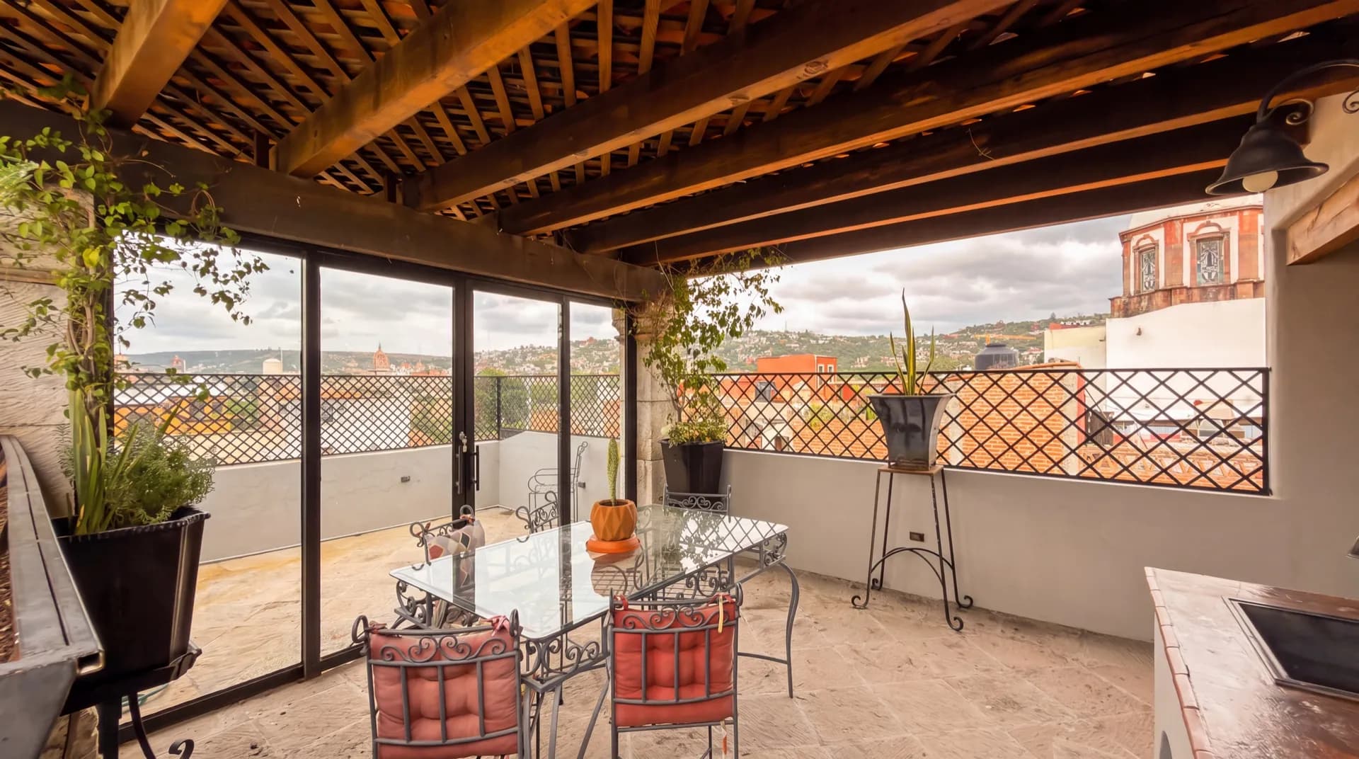Casa Cocuchas — photo 4 of 10